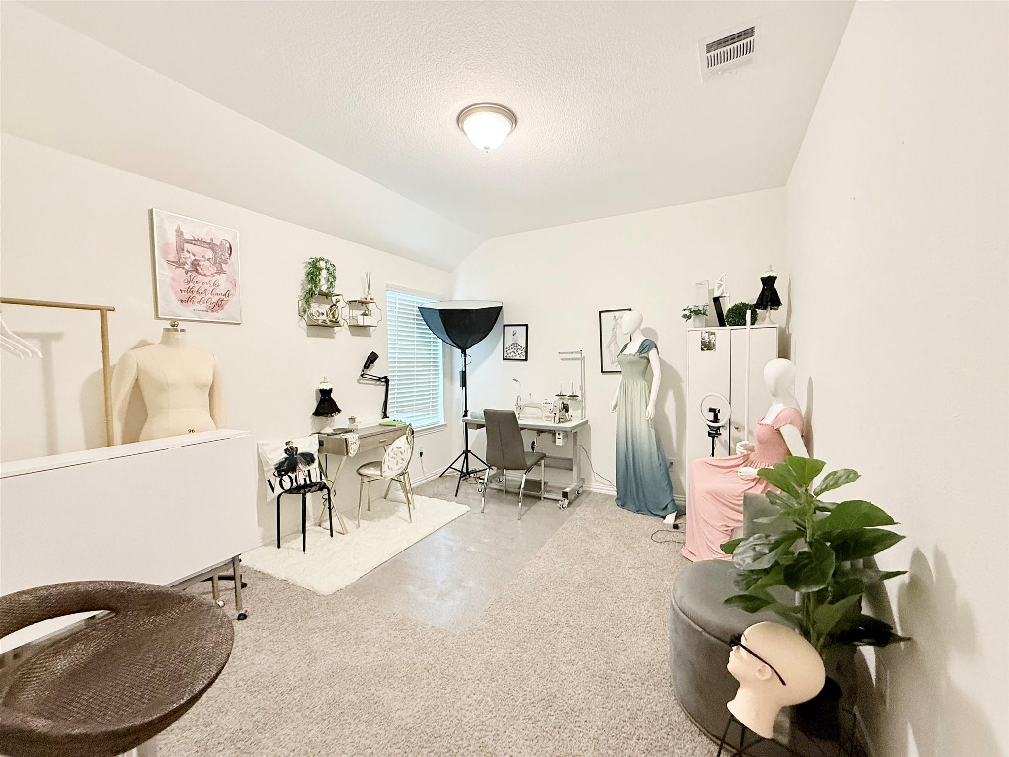 1336 Morning View Rd, Georgetown, TX 78628