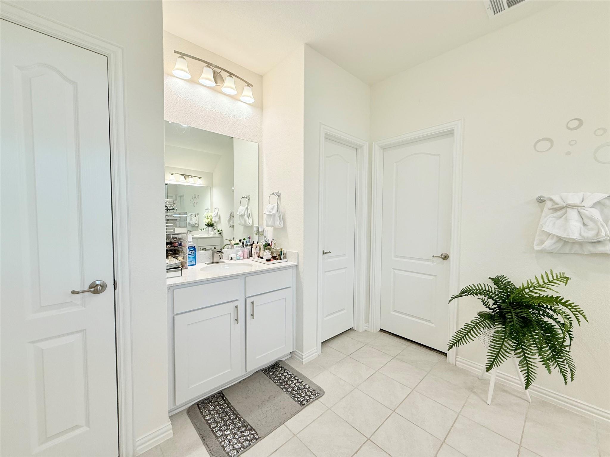 1336 Morning View Rd, Georgetown, TX 78628