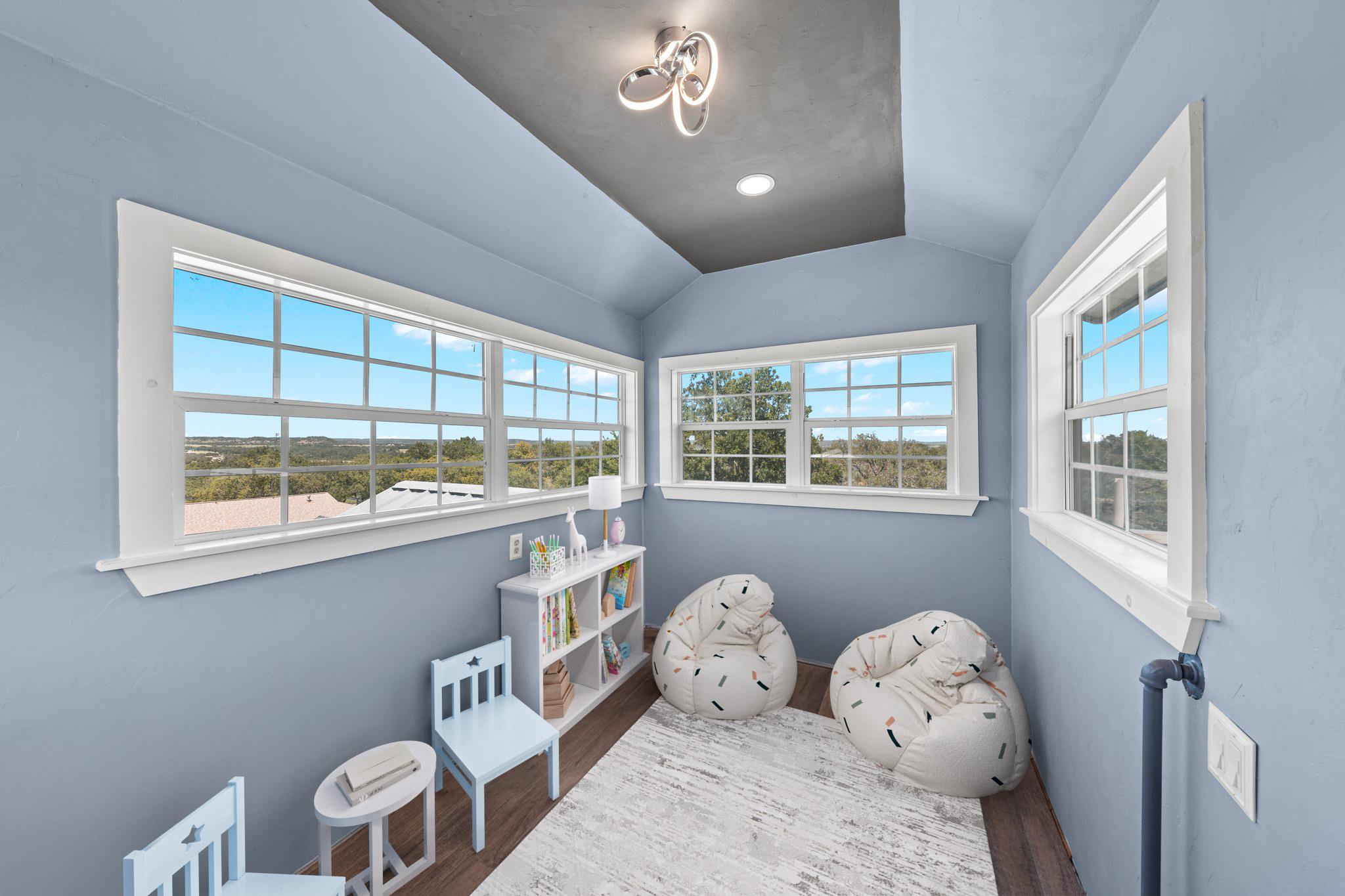 362 Oak Haven Rd, Fredericksburg, TX 78624