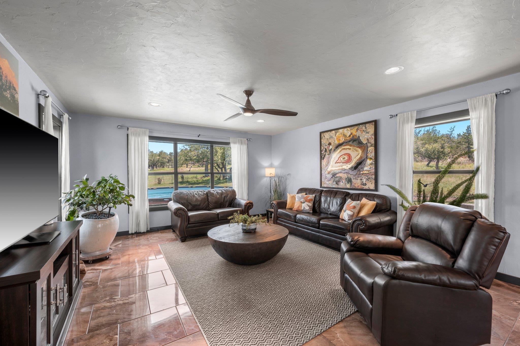 362 Oak Haven Rd, Fredericksburg, TX 78624