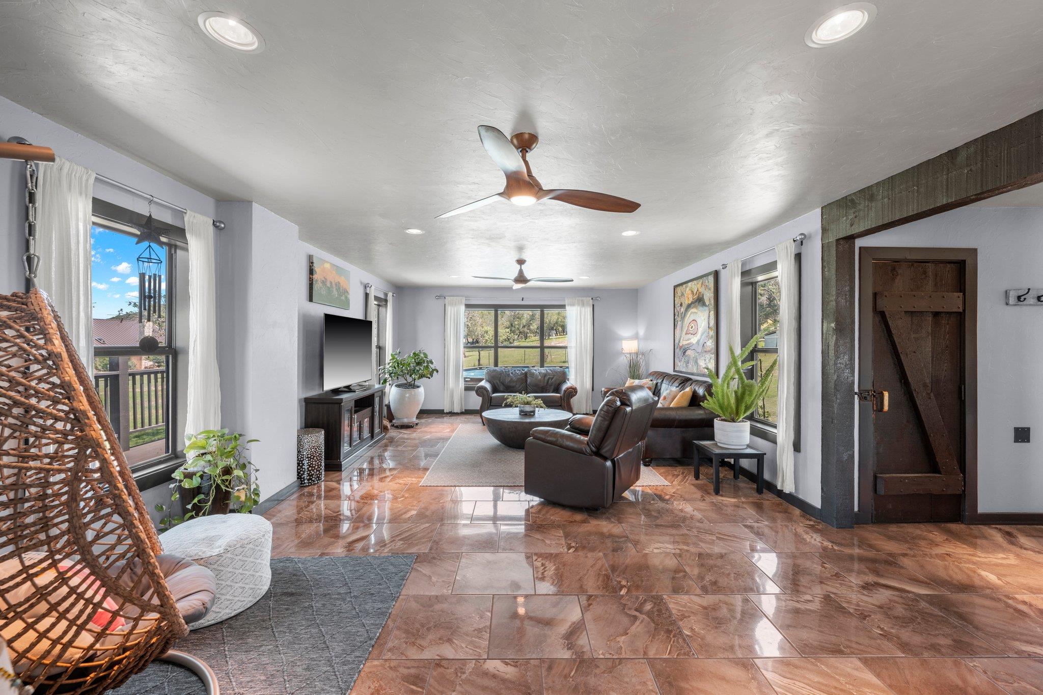 362 Oak Haven Rd, Fredericksburg, TX 78624