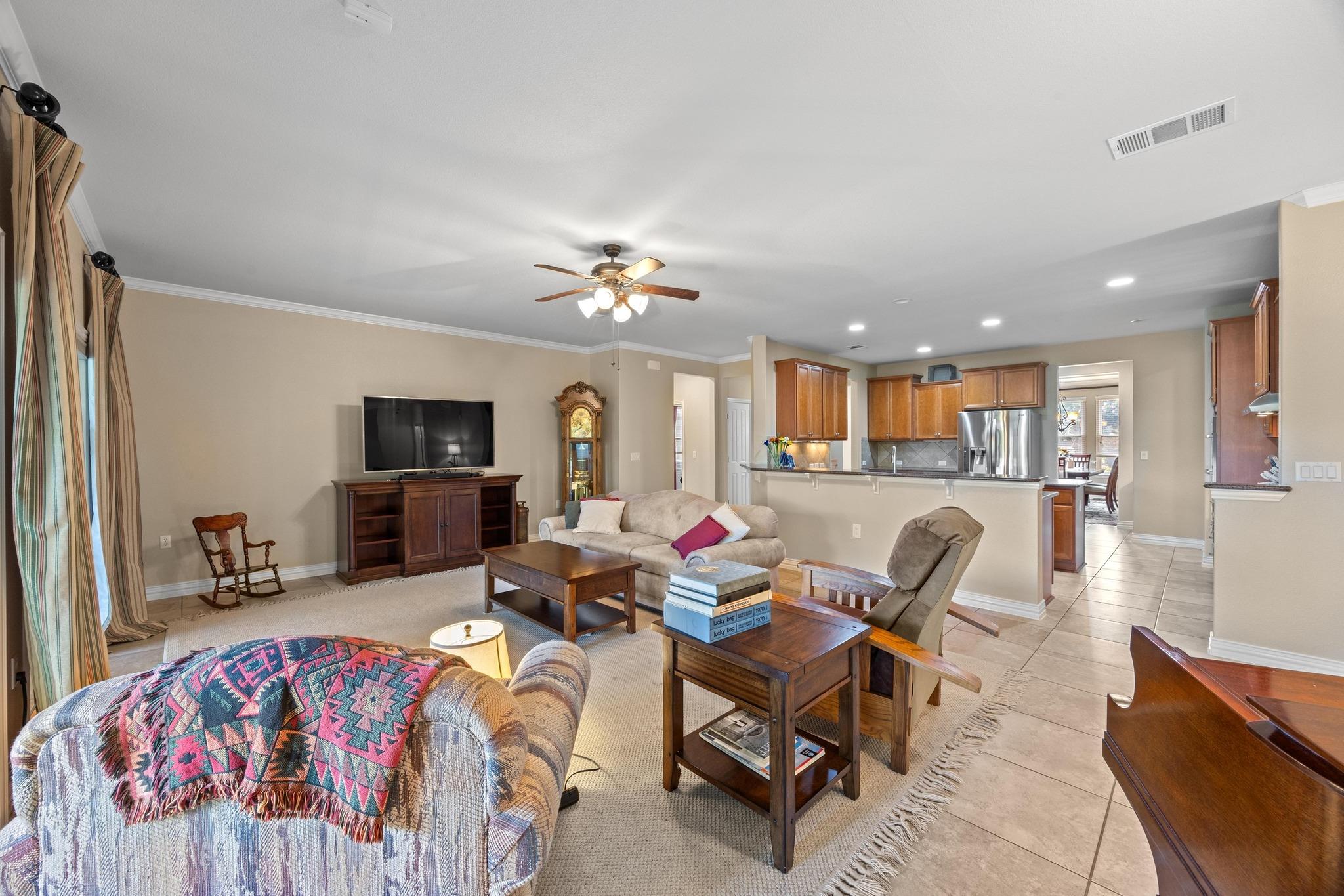 304 Pipe Creek Ln, Georgetown, TX 78633