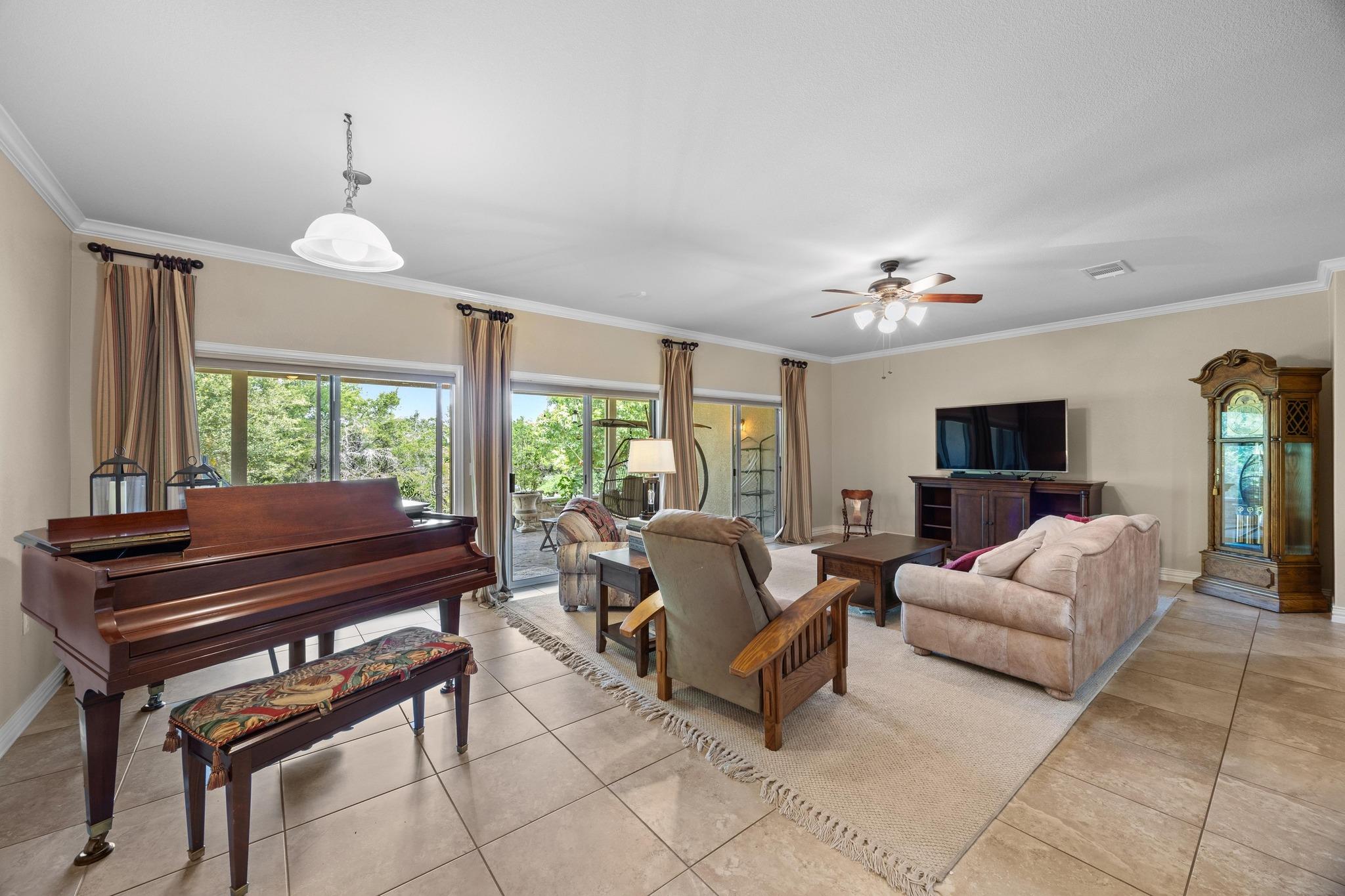 304 Pipe Creek Ln, Georgetown, TX 78633