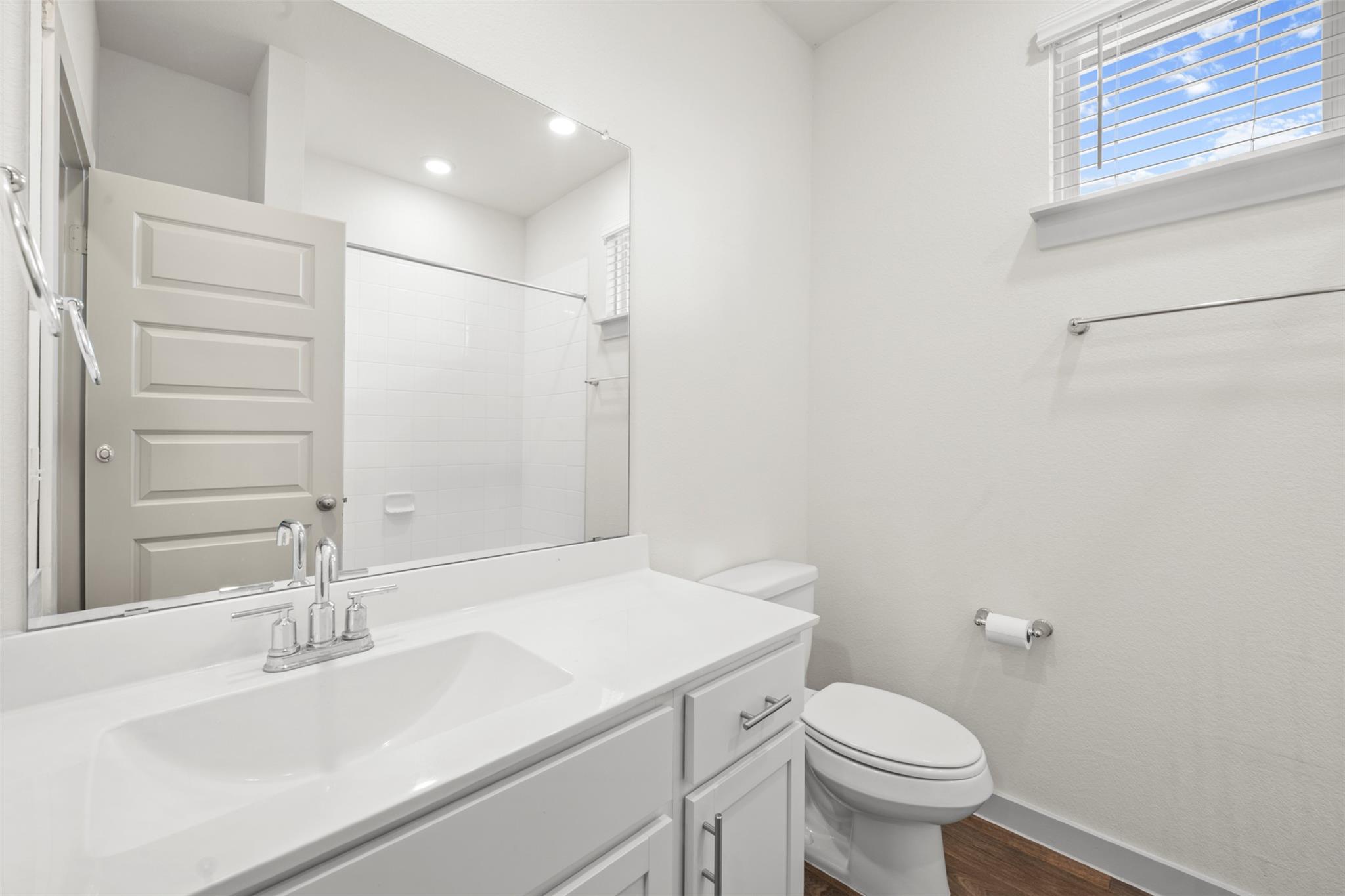 627 Concho River Dr, Hutto, TX 78634