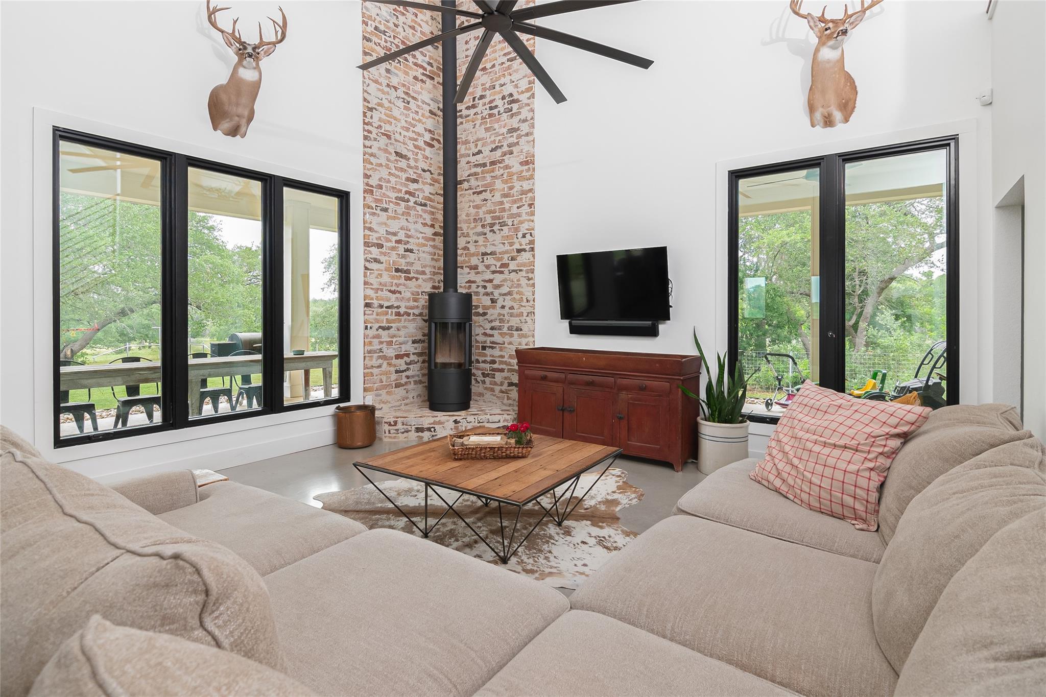 4188 FM 20, Seguin, TX 78155