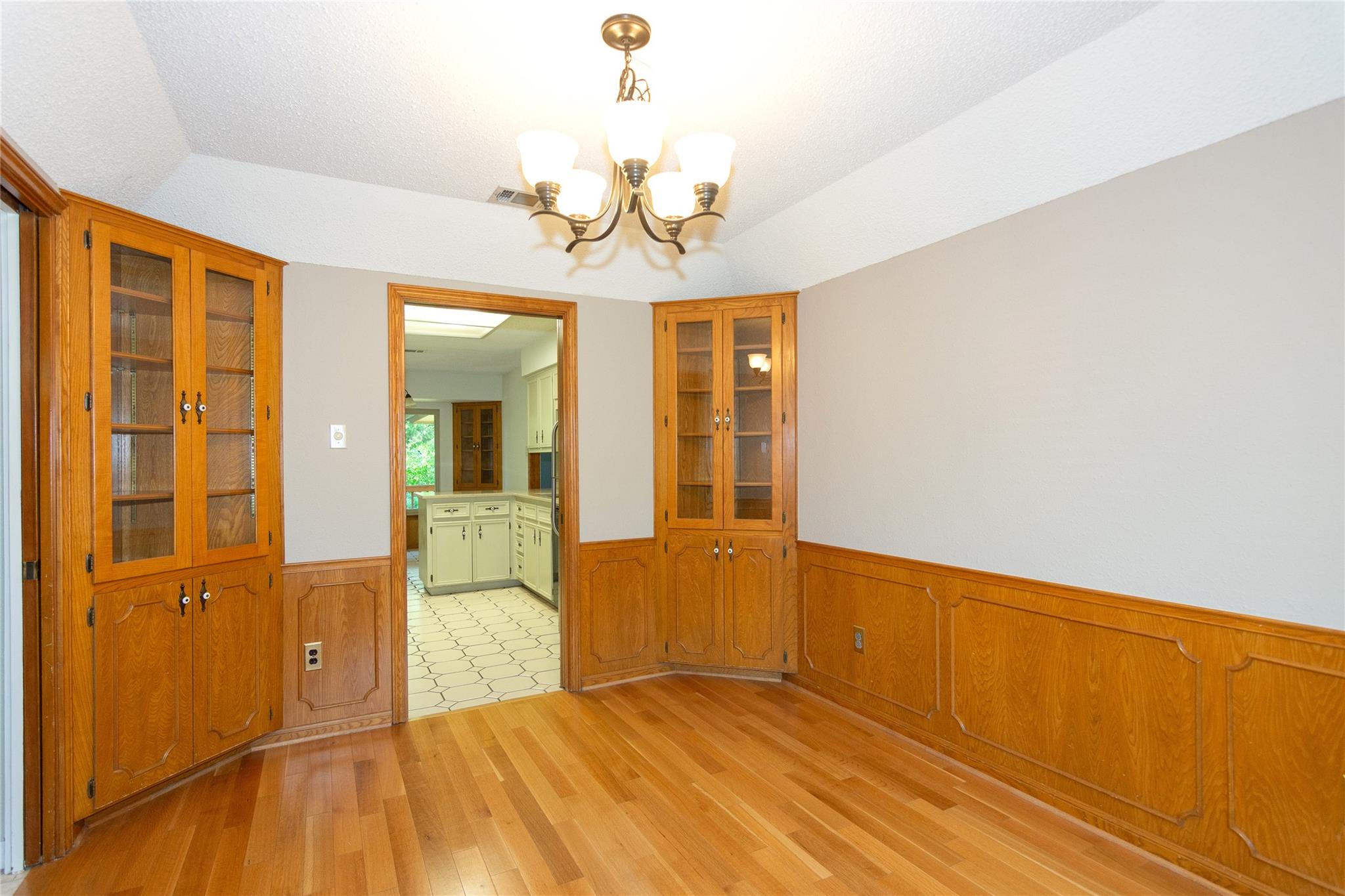 1908 Creekview Dr, Round Rock, TX 78681