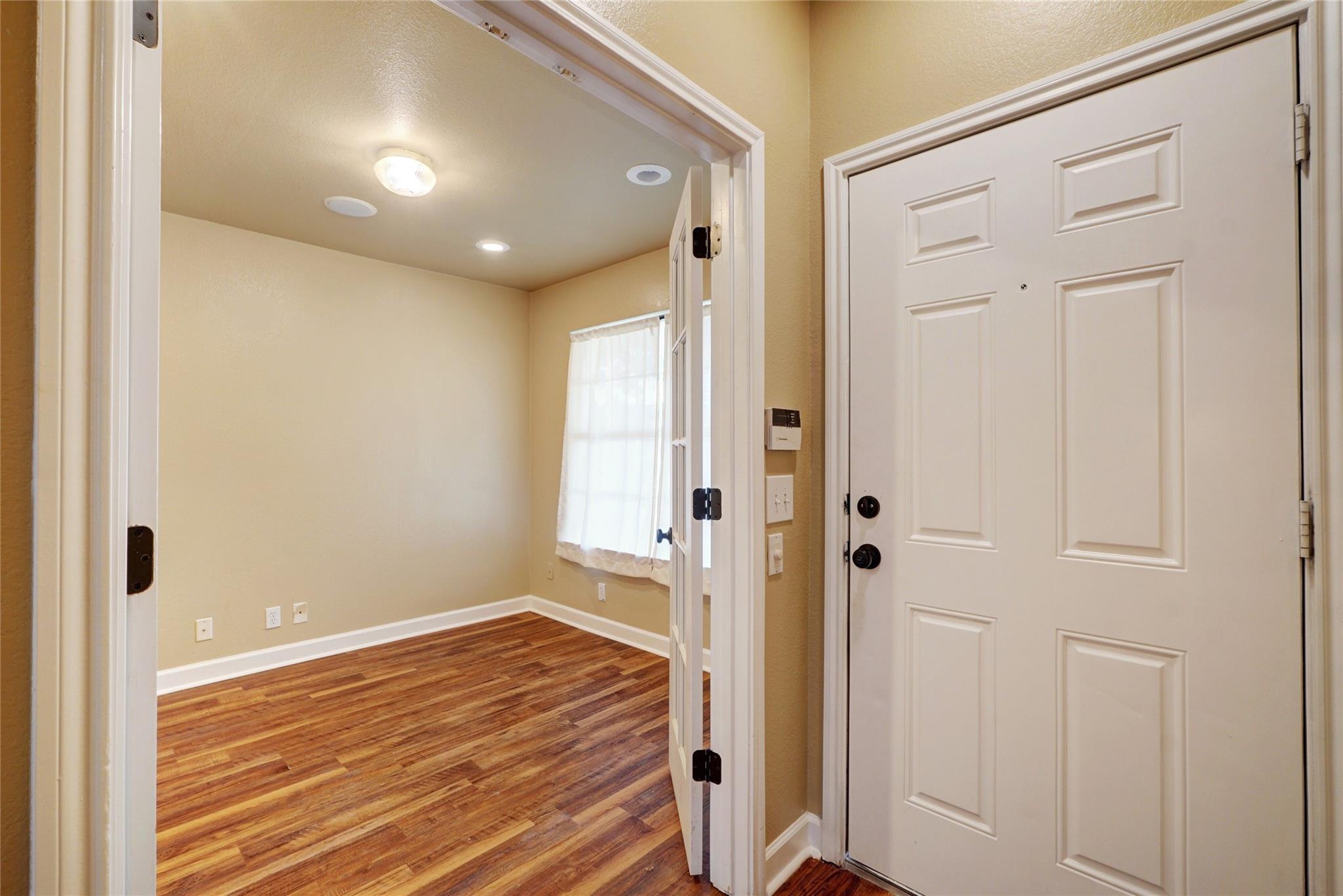 136 Holmstrom St, Hutto, TX 78634