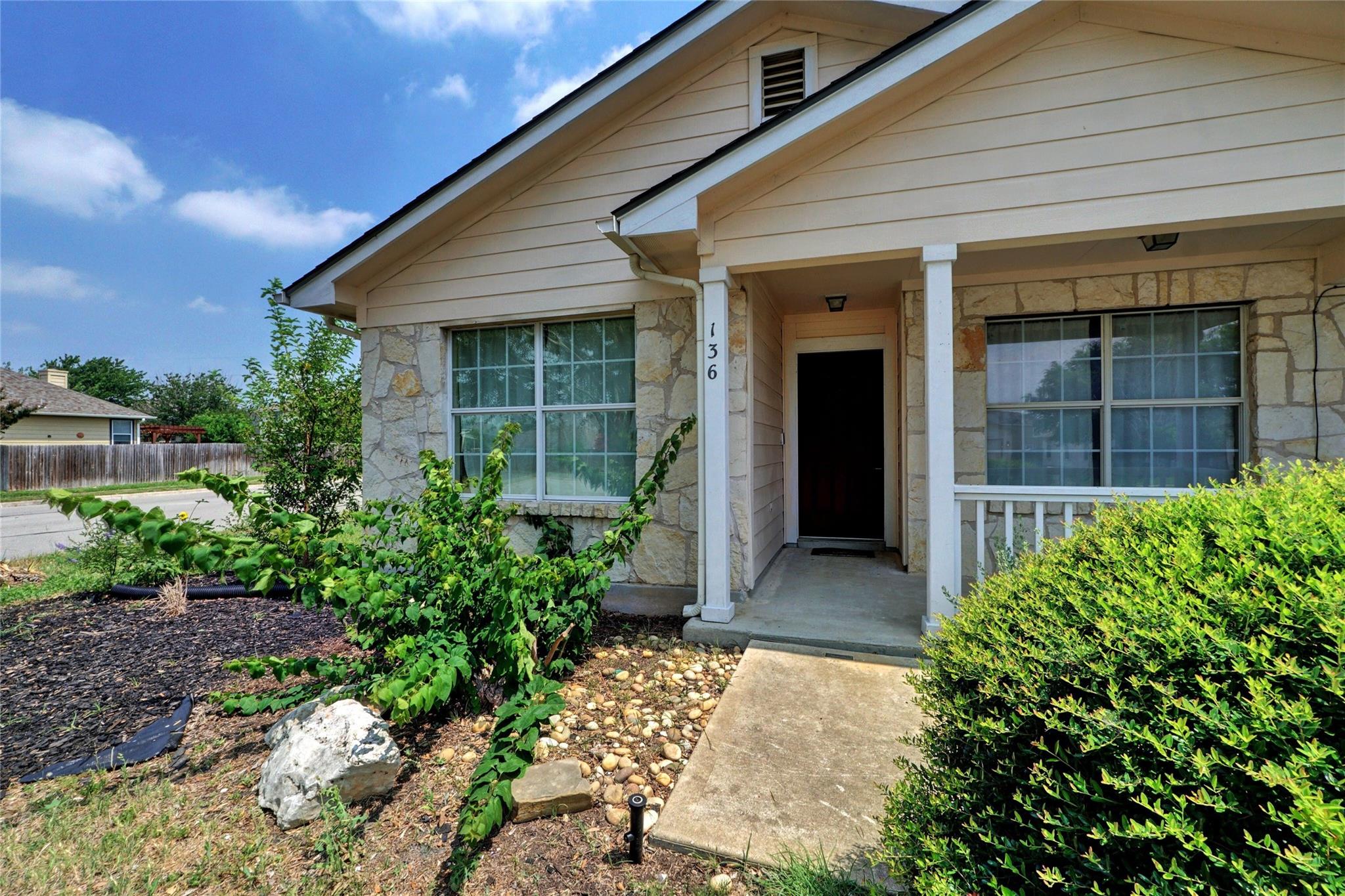 136 Holmstrom St, Hutto, TX 78634