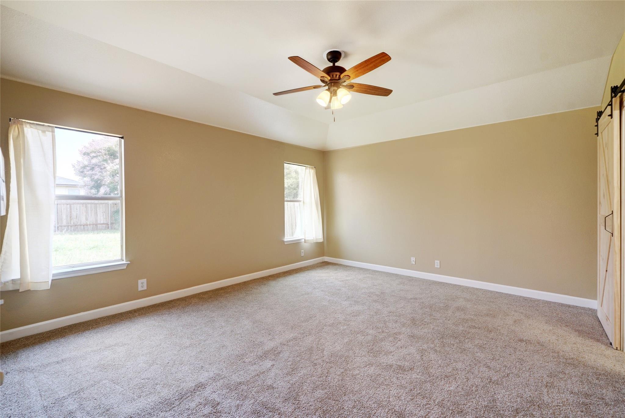 136 Holmstrom St, Hutto, TX 78634