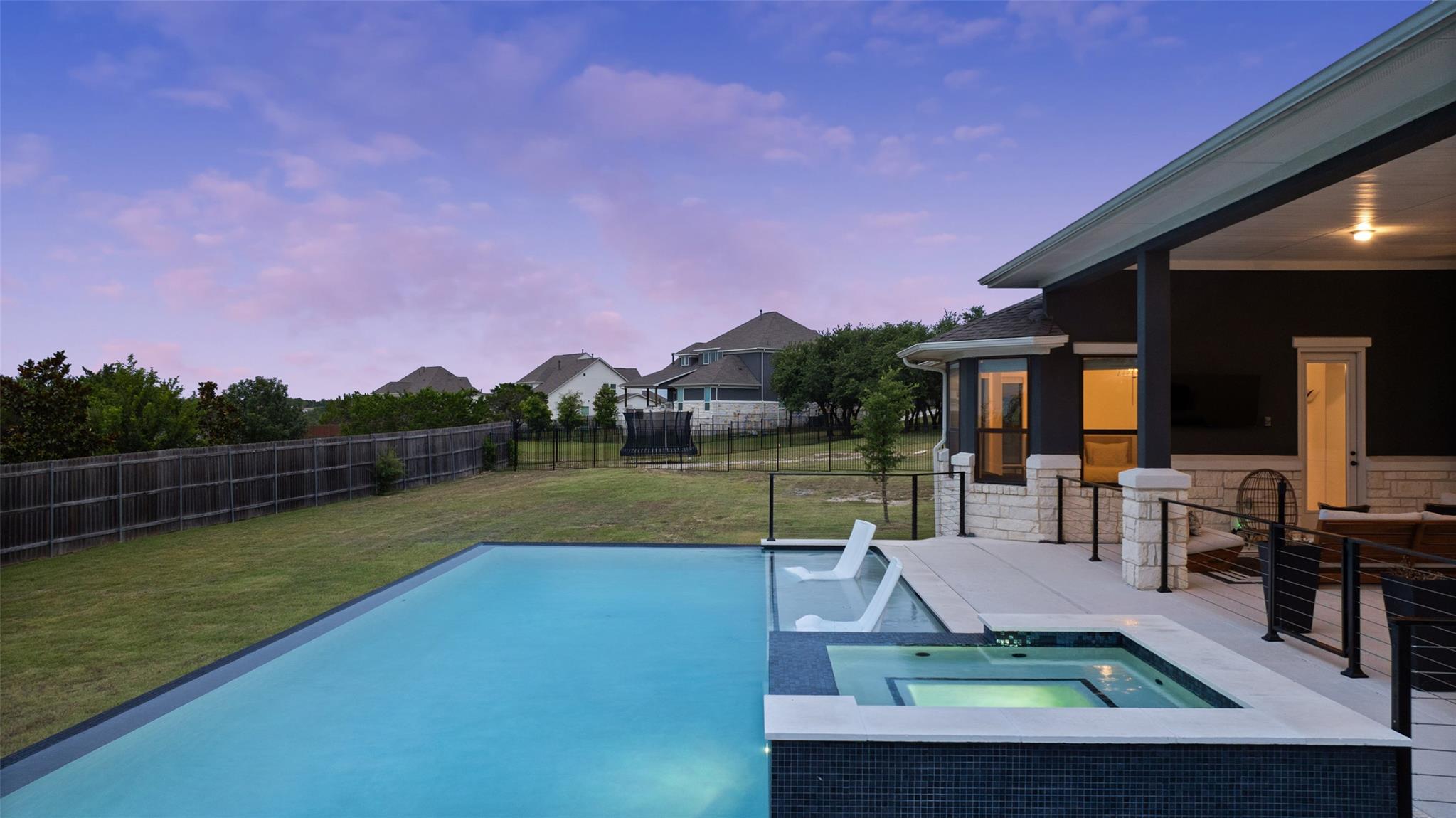 132 Mataro Cv, Dripping Springs, TX 78620