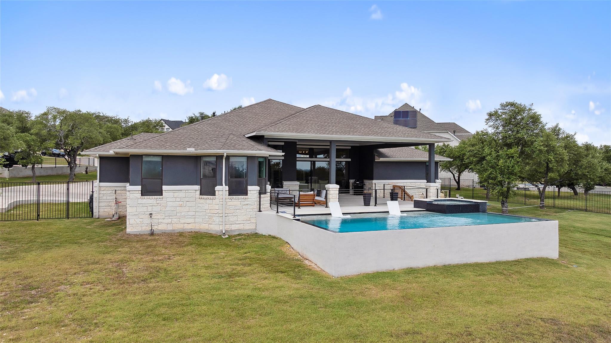 132 Mataro Cv, Dripping Springs, TX 78620
