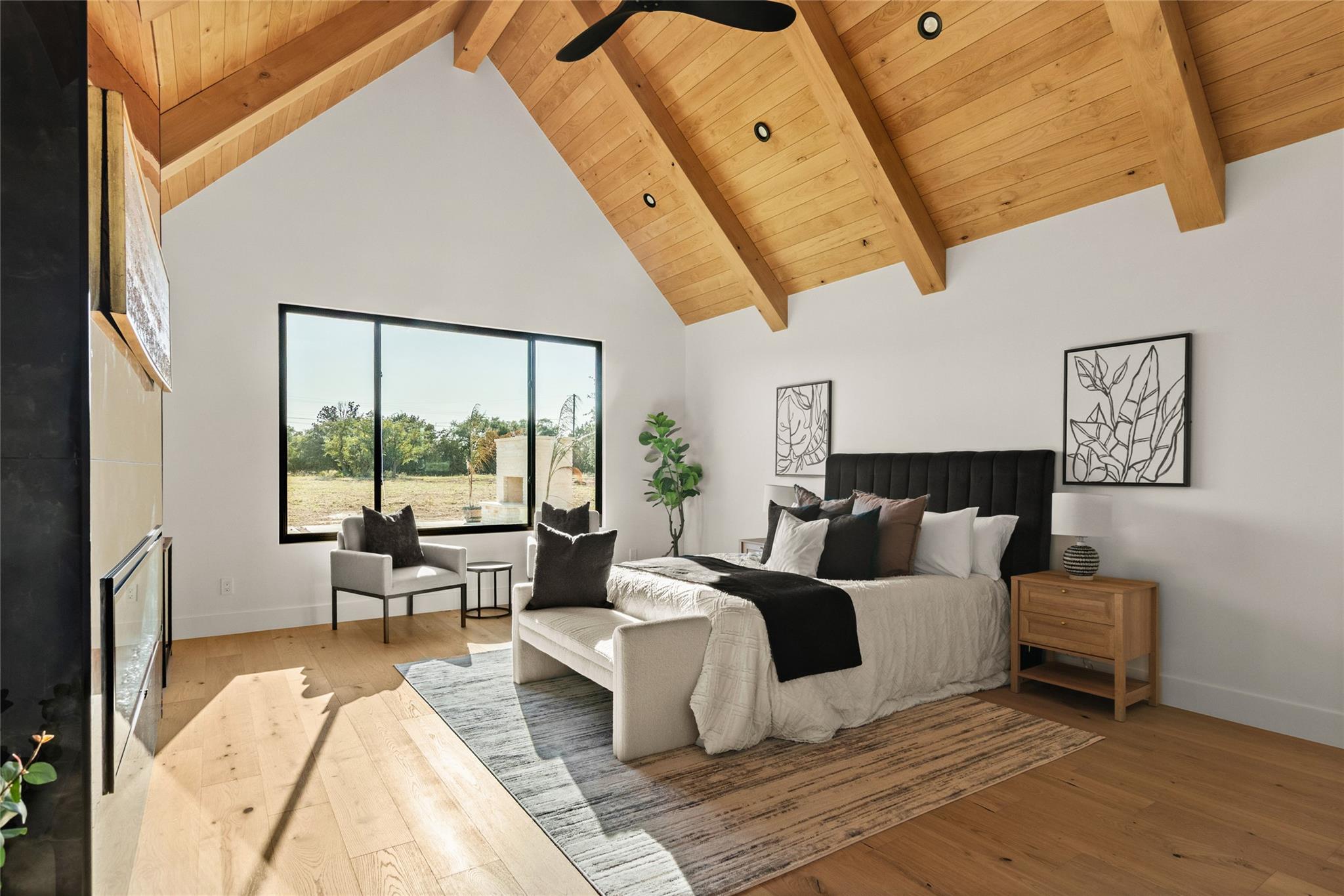208 Stonegate Ln, Dripping Springs, TX 78620
