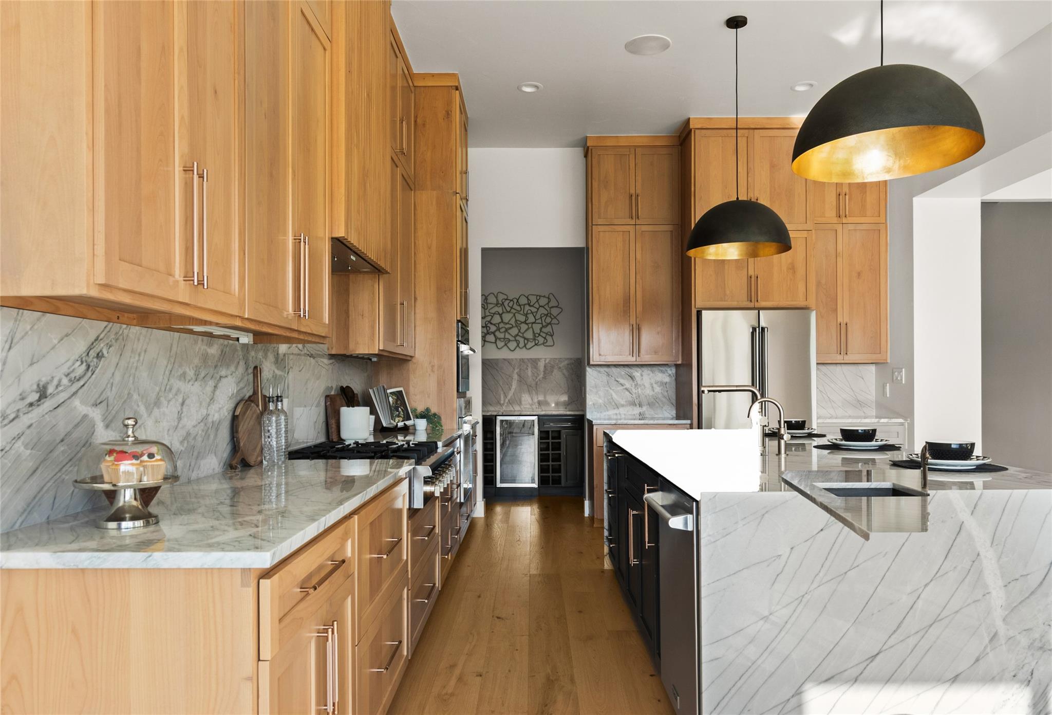 208 Stonegate Ln, Dripping Springs, TX 78620