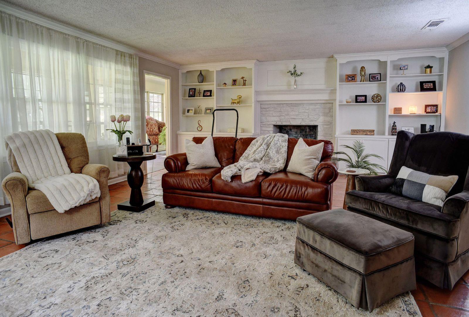 4703 Laguna Ln, Austin, TX 78746