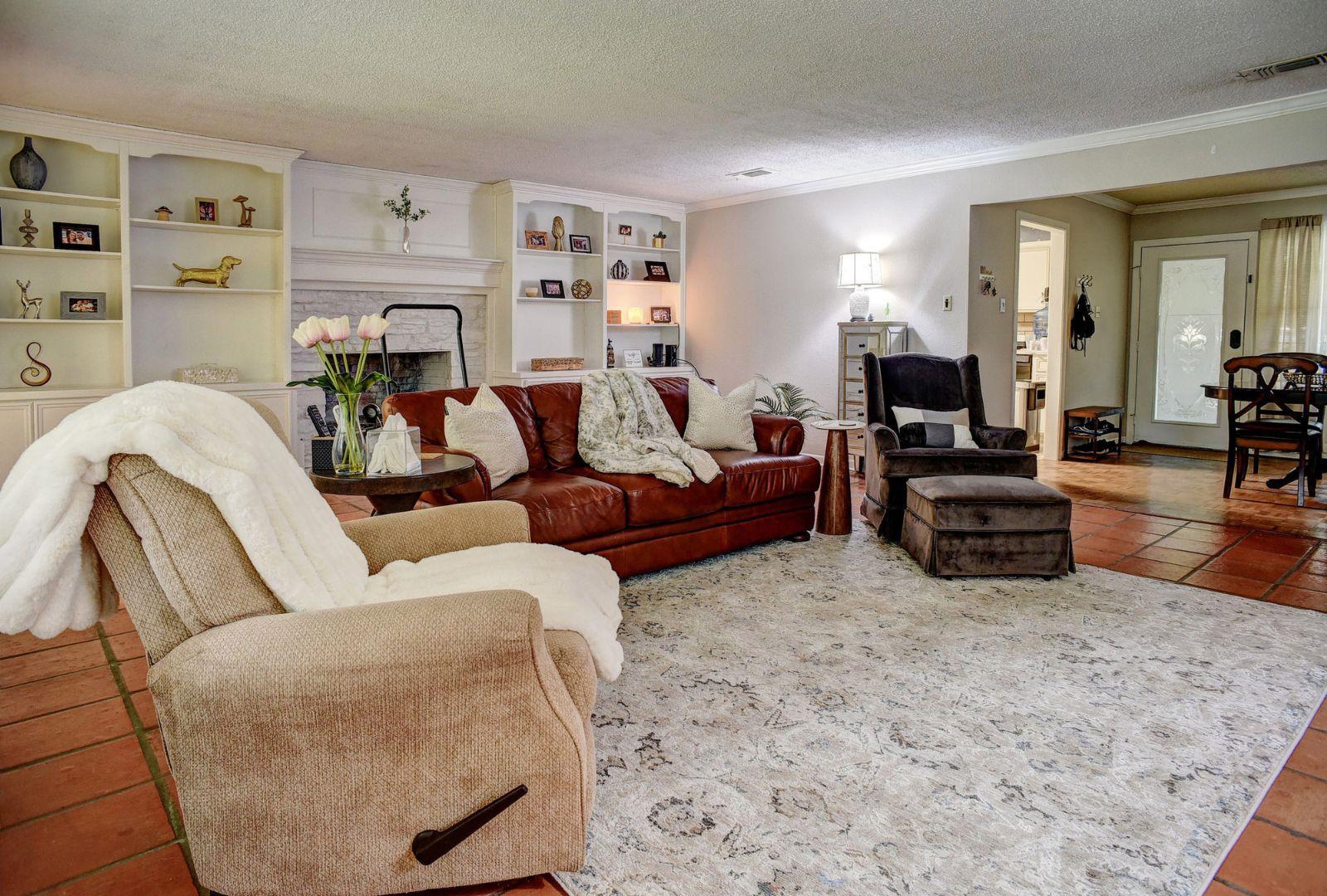 4703 Laguna Ln, Austin, TX 78746