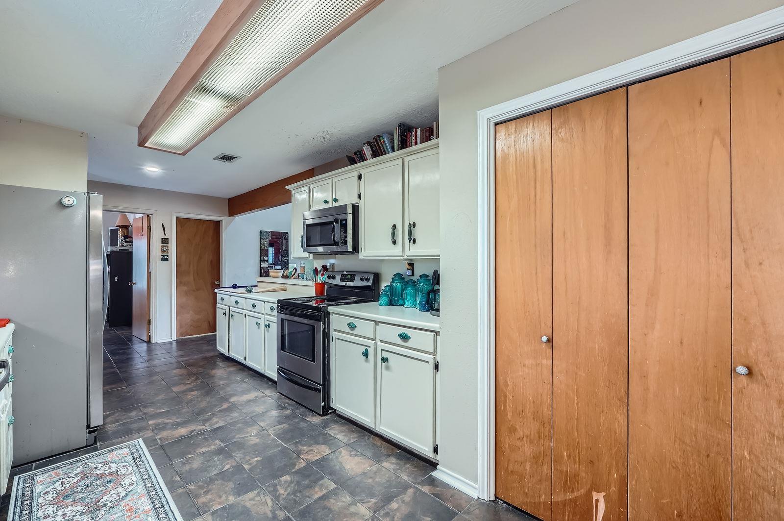 760 Skyline Ridge Lookout, Wimberley, TX 78676