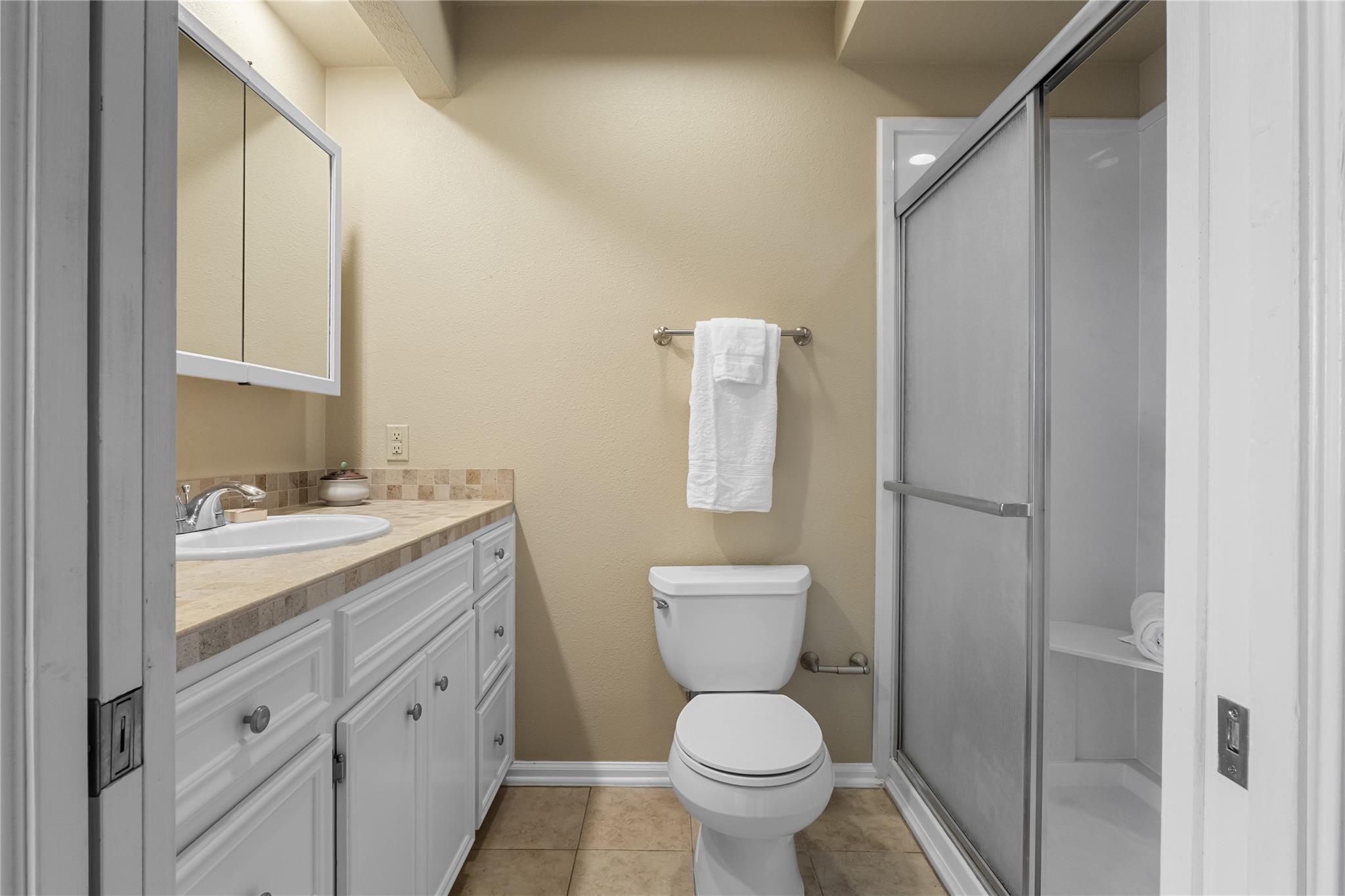 804 E Michalk St, Thorndale, TX 76577