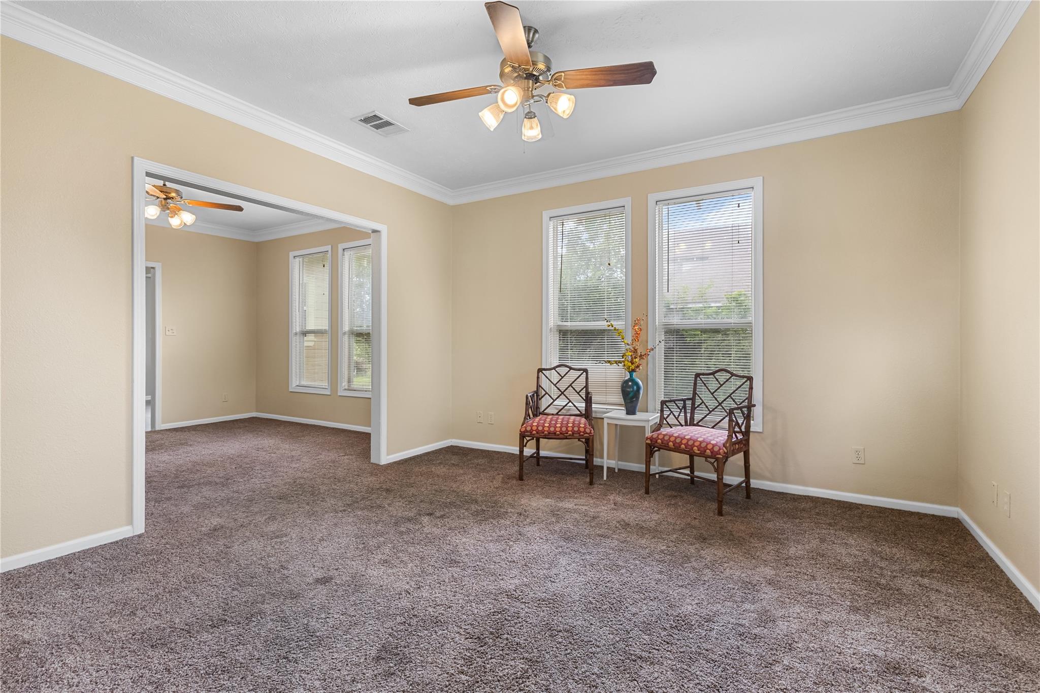 804 E Michalk St, Thorndale, TX 76577