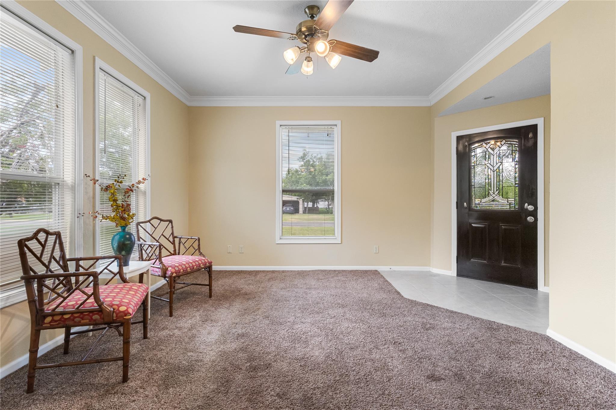 804 E Michalk St, Thorndale, TX 76577