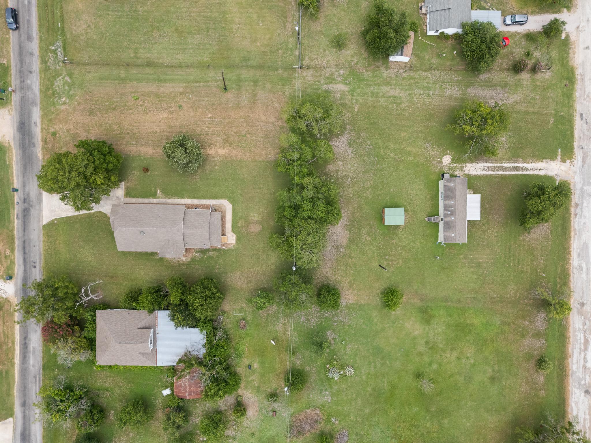 804 E Michalk St, Thorndale, TX 76577
