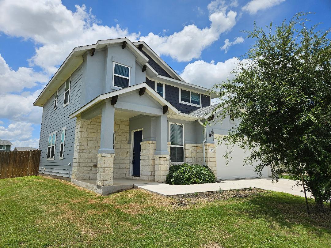 210 Four Star Dr, Elgin, TX 78621