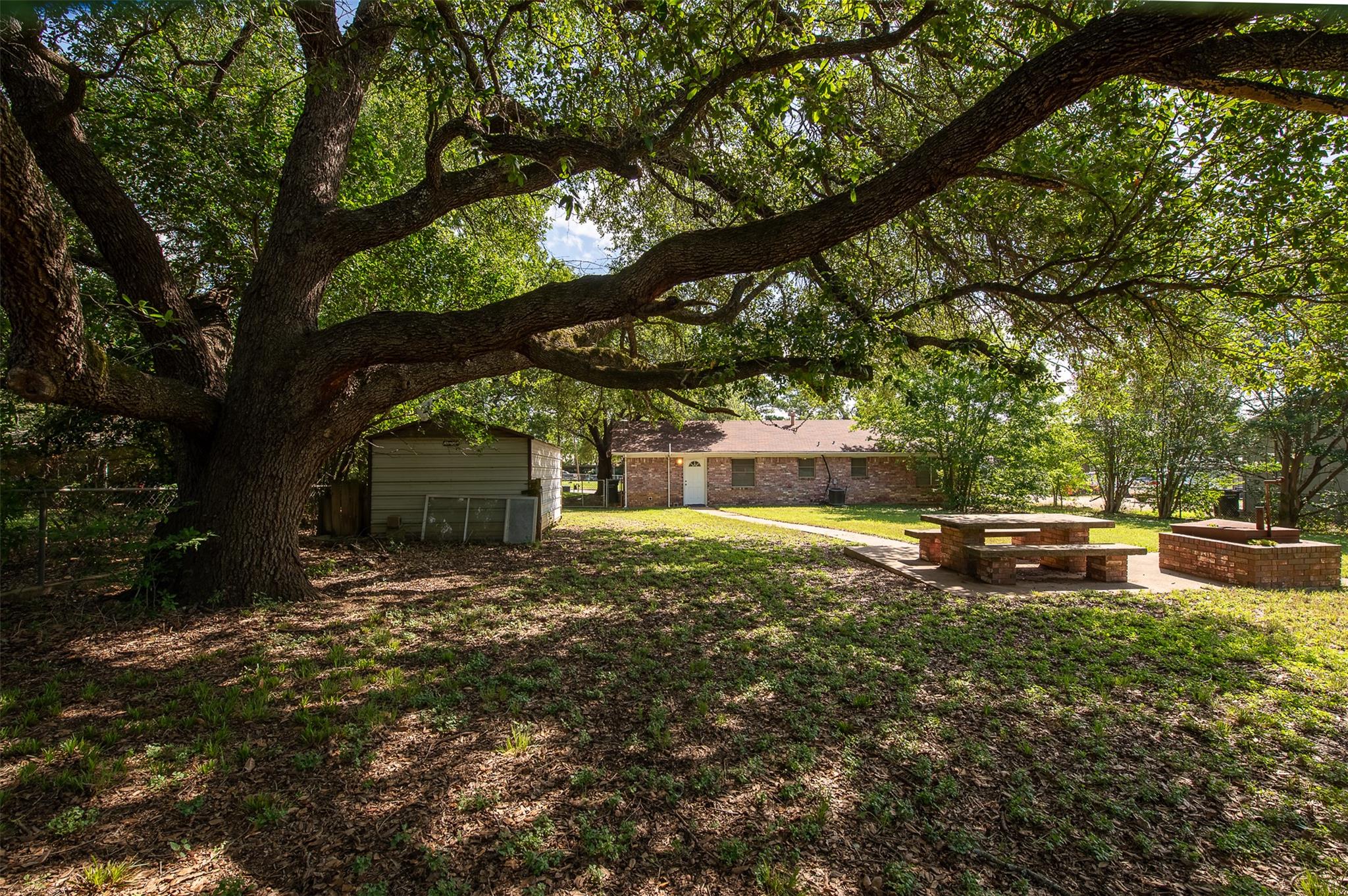 507 N Echols, Caldwell, TX 77836
