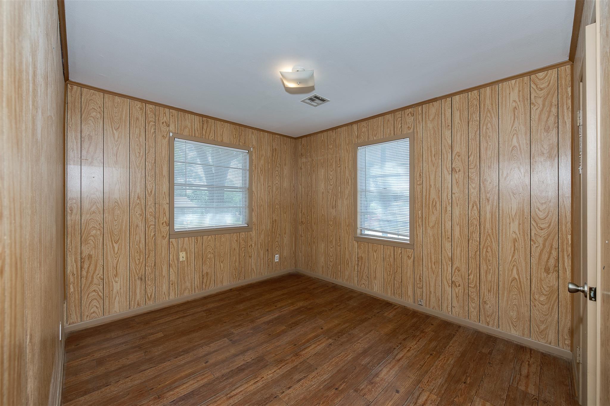 507 N Echols, Caldwell, TX 77836