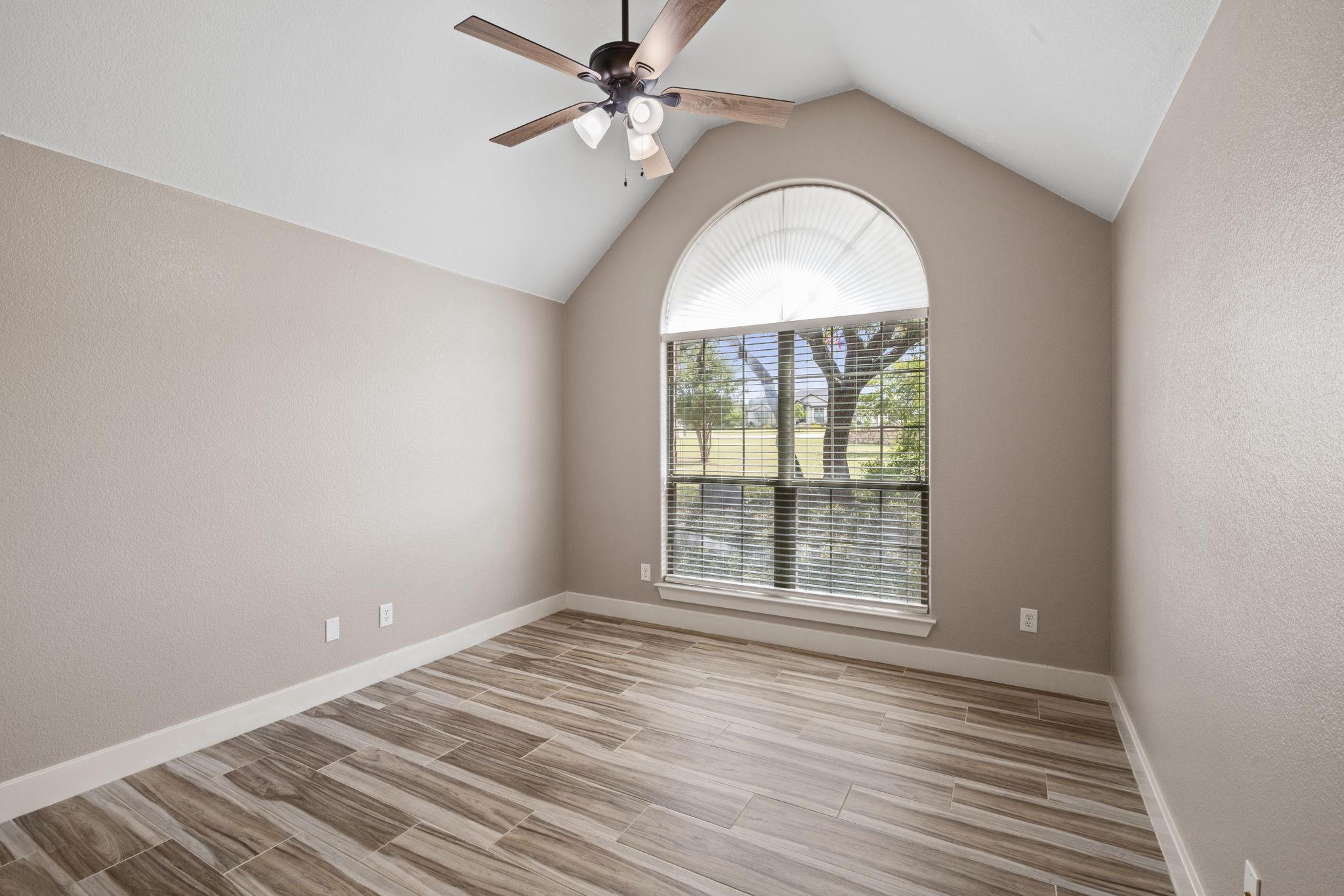 781 Woodland Dr, Driftwood, TX 78619