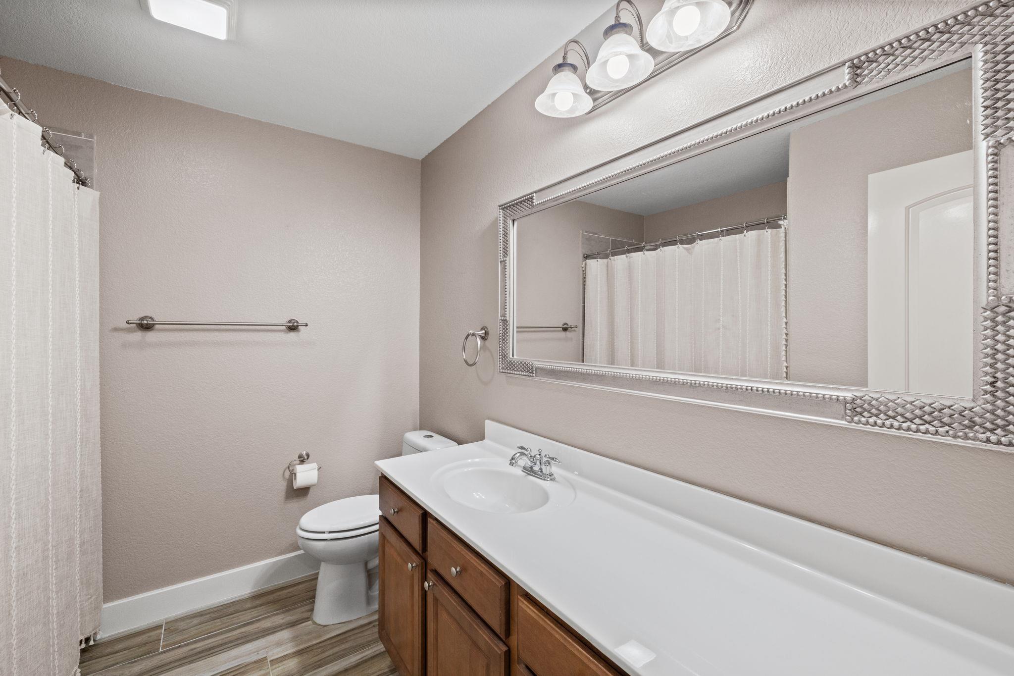 781 Woodland Dr, Driftwood, TX 78619