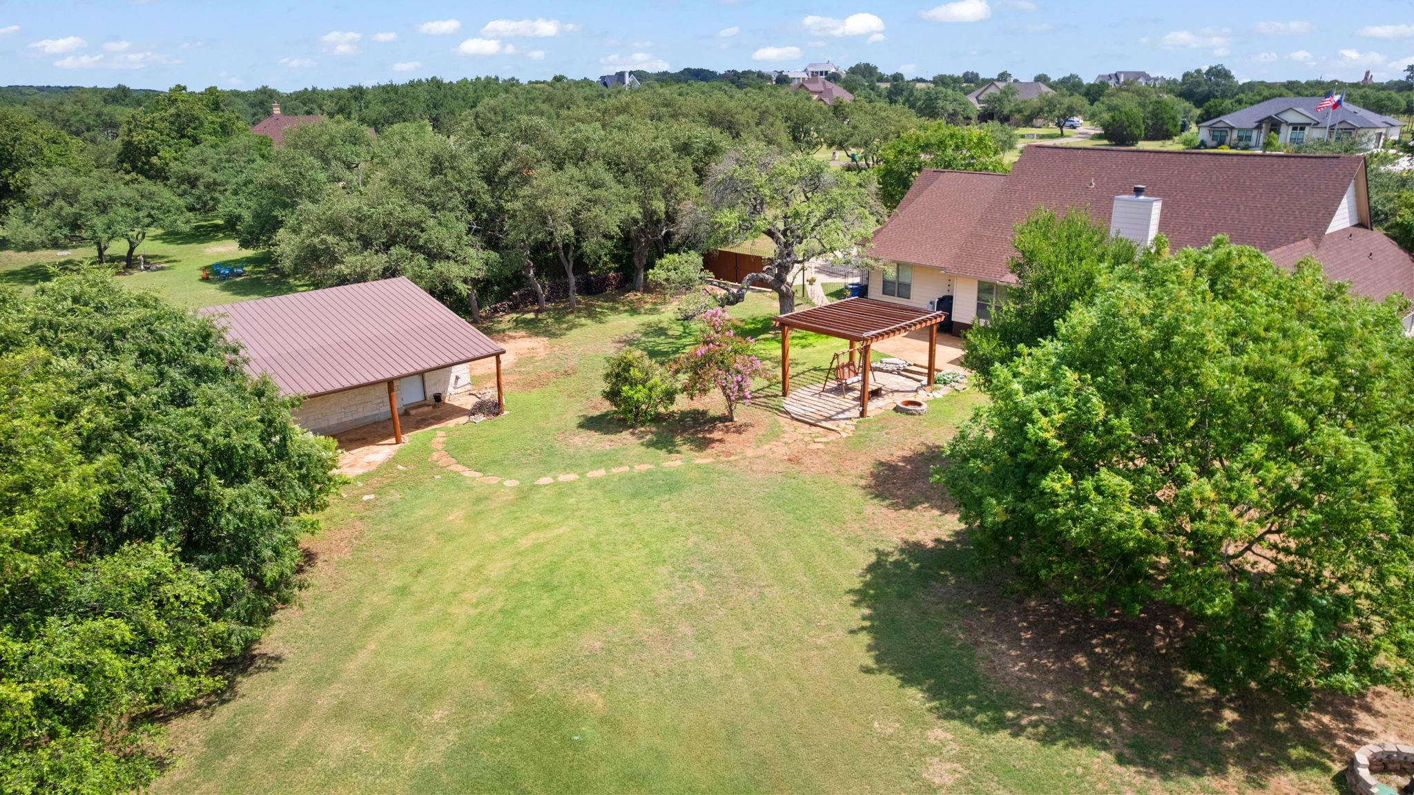781 Woodland Dr, Driftwood, TX 78619