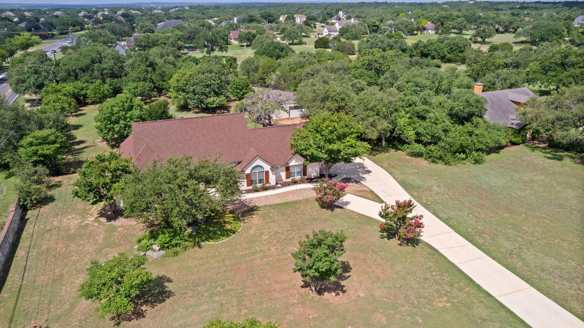 781 Woodland Dr, Driftwood, TX 78619