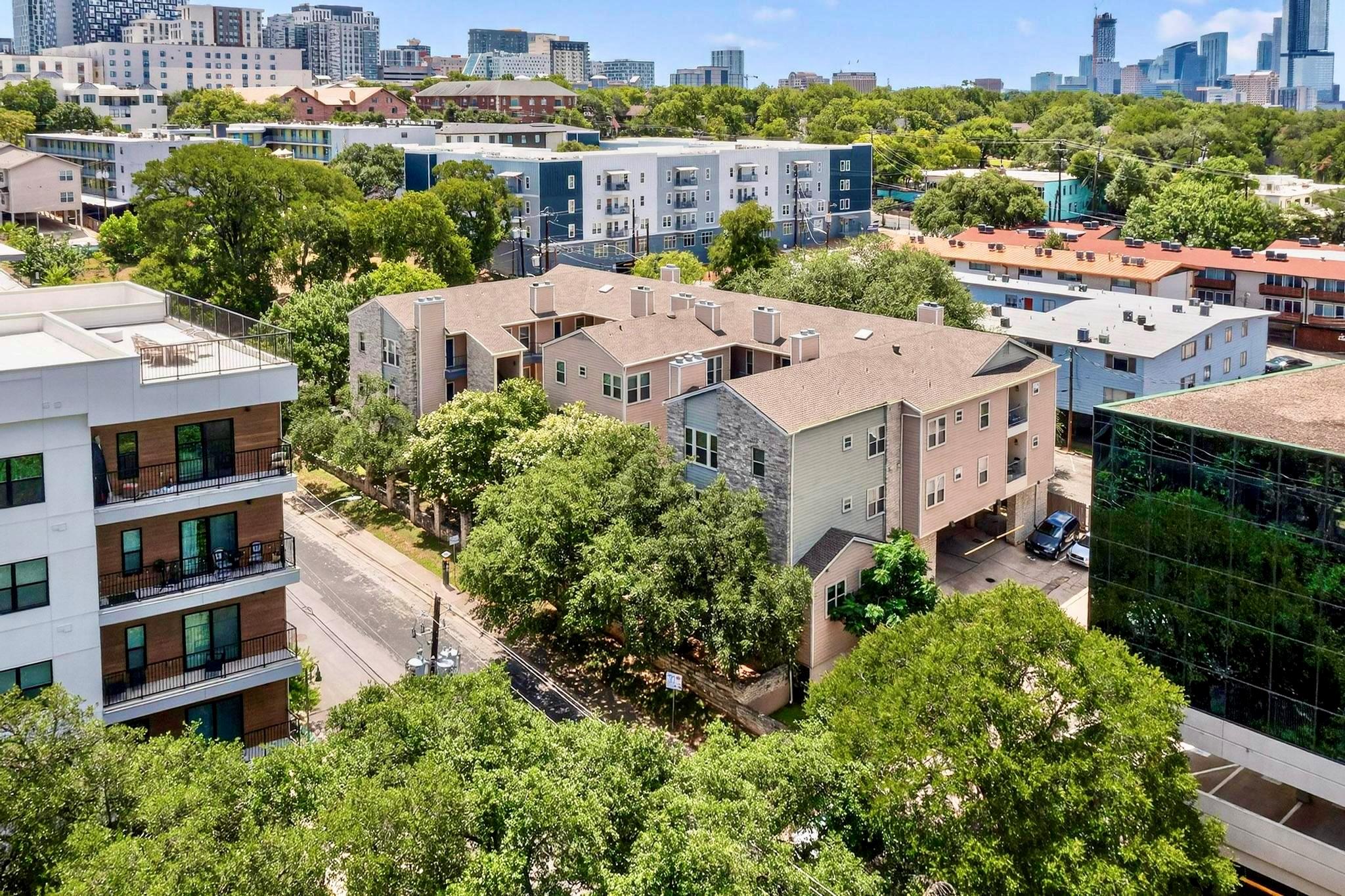 2414 Longview St # 102, Austin, TX 78705