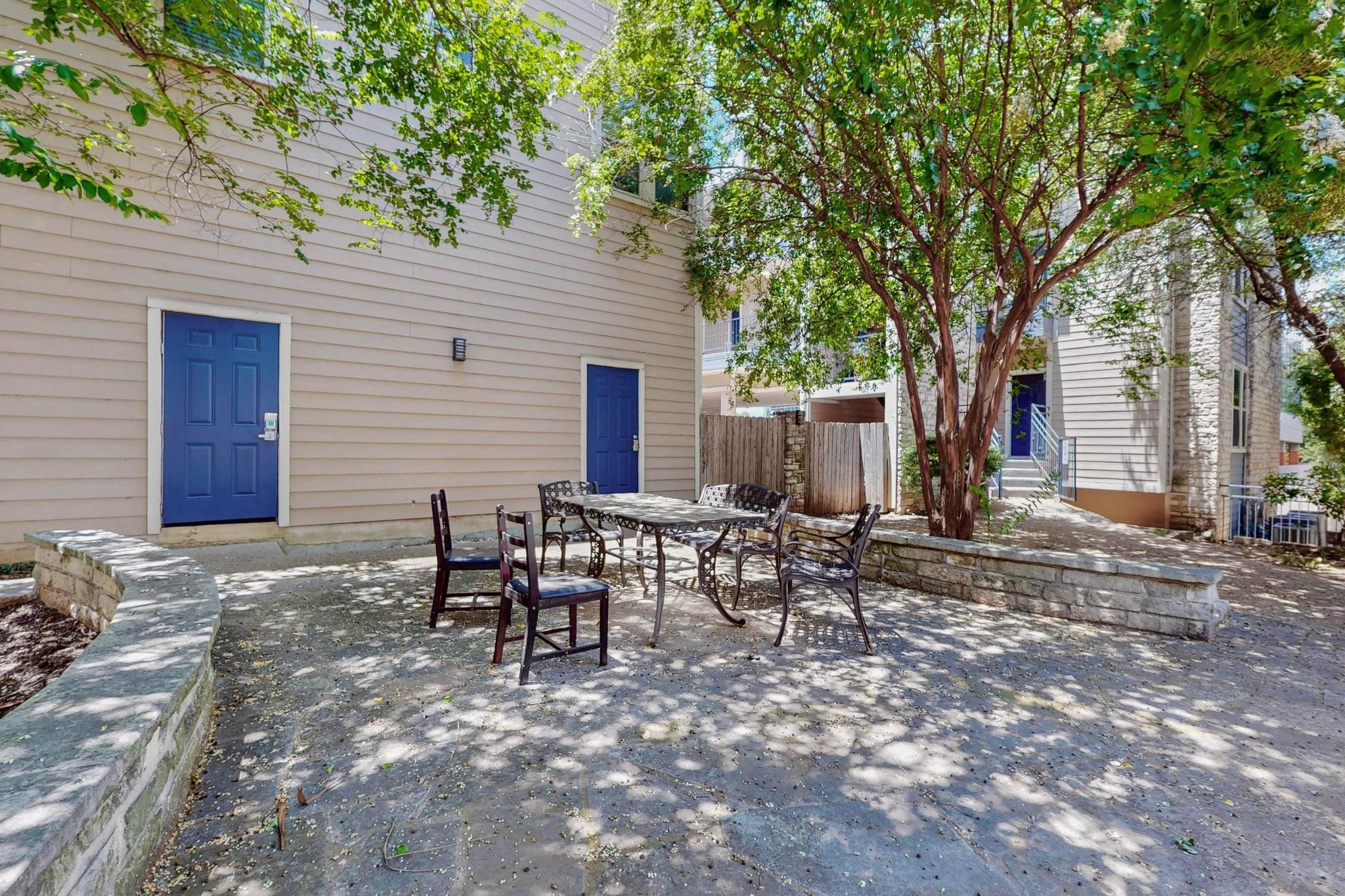 2414 Longview St # 102, Austin, TX 78705
