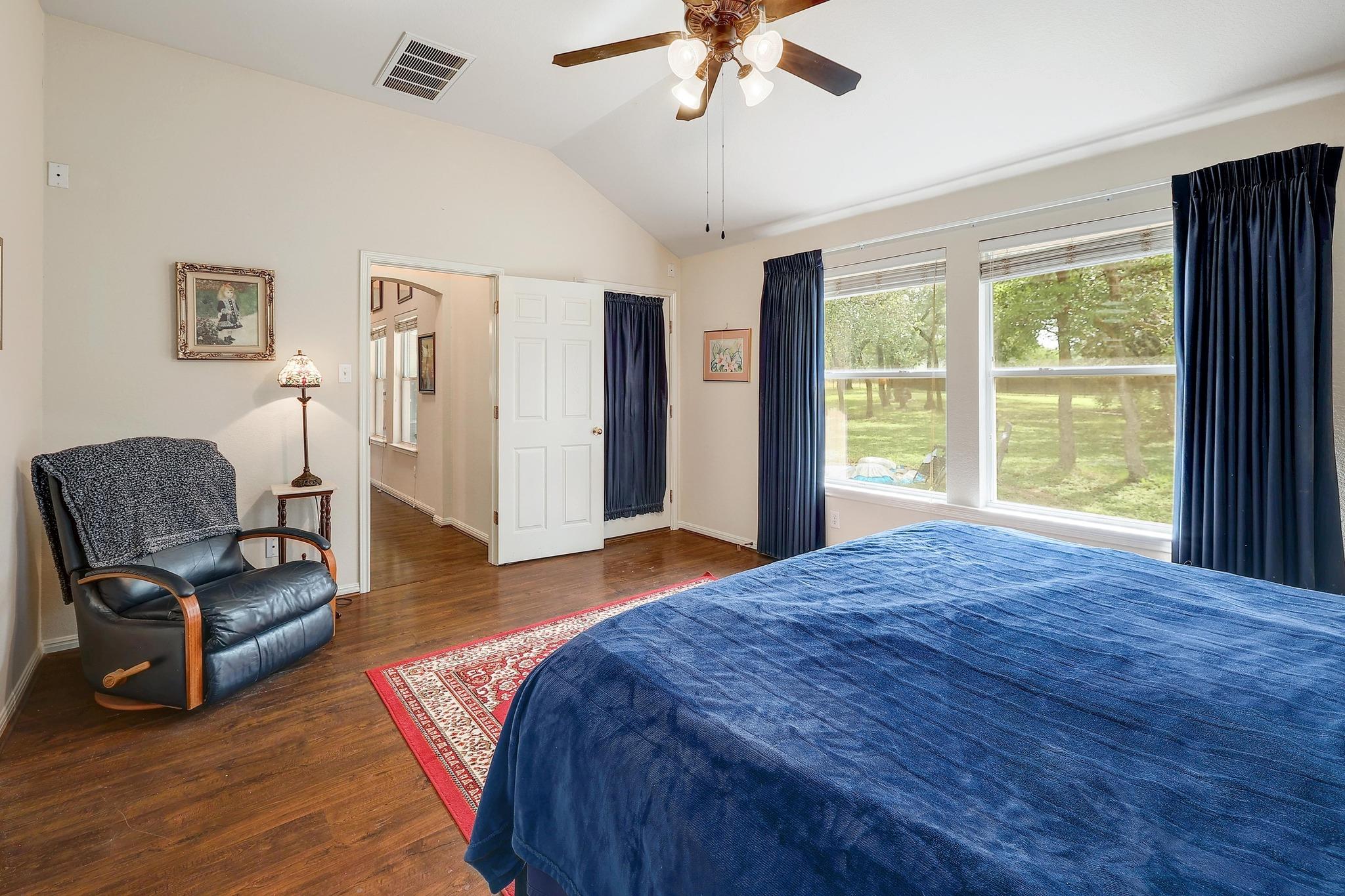 210 Buoy Cir, Georgetown, TX 78633