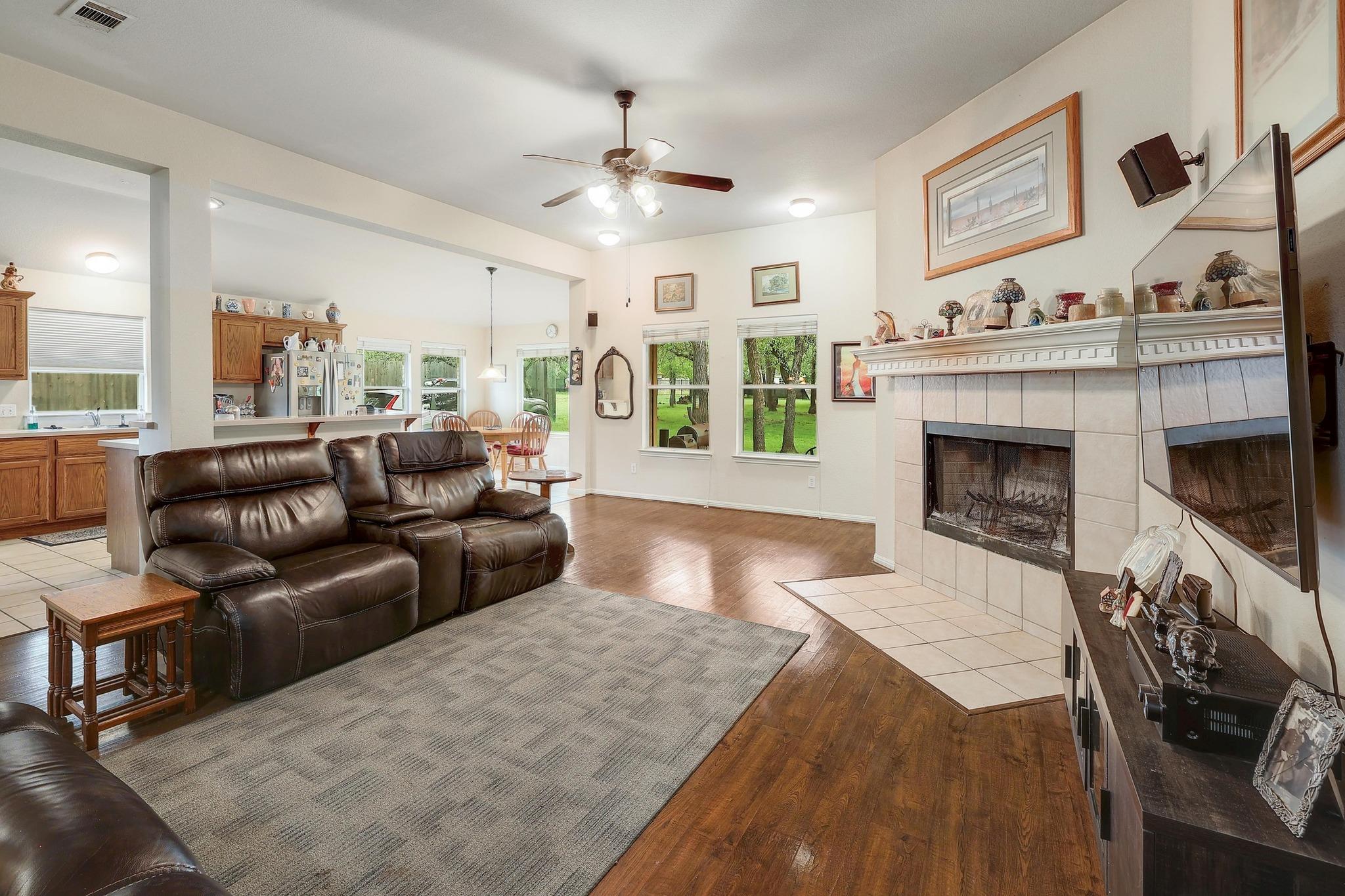 210 Buoy Cir, Georgetown, TX 78633