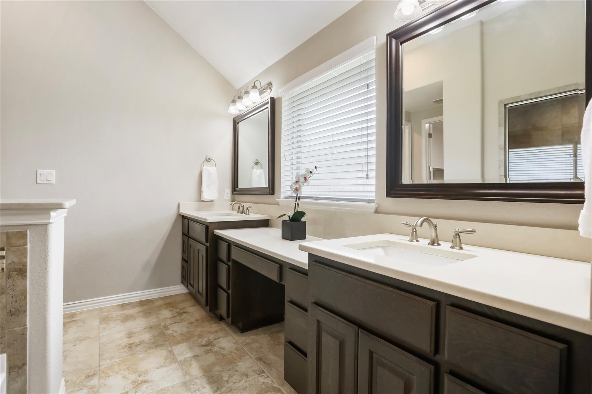 1821 Cherry Glade Trl, Georgetown, TX 78628