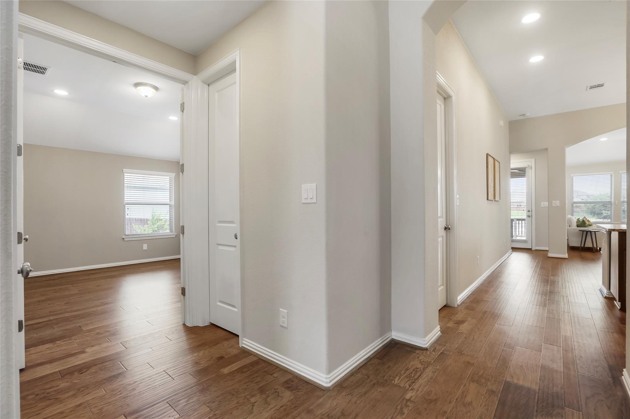 1821 Cherry Glade Trl, Georgetown, TX 78628