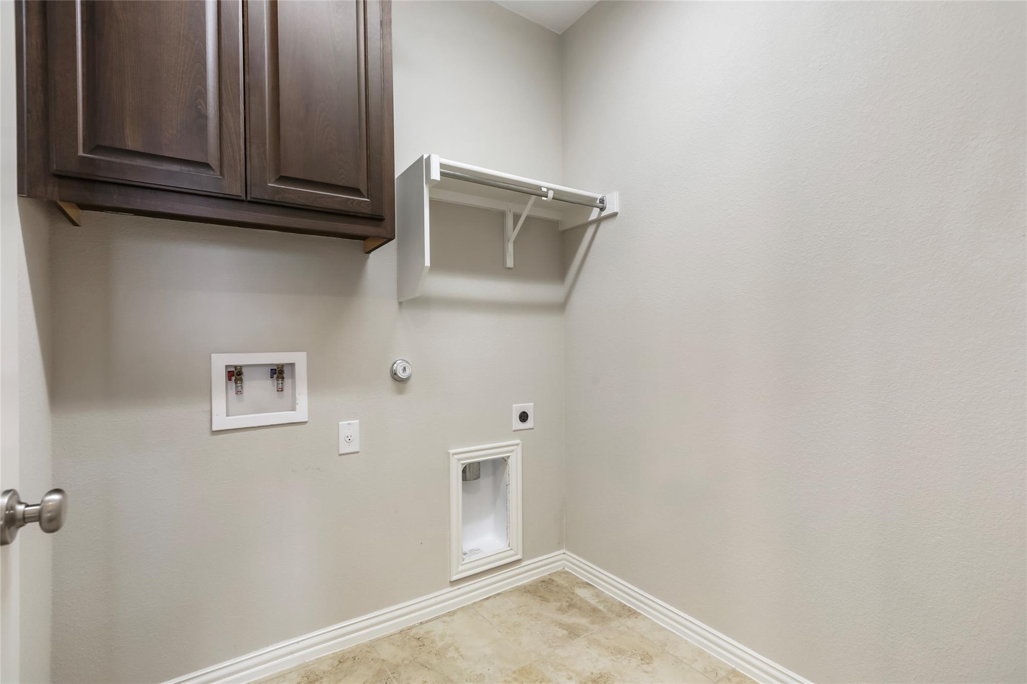 1821 Cherry Glade Trl, Georgetown, TX 78628