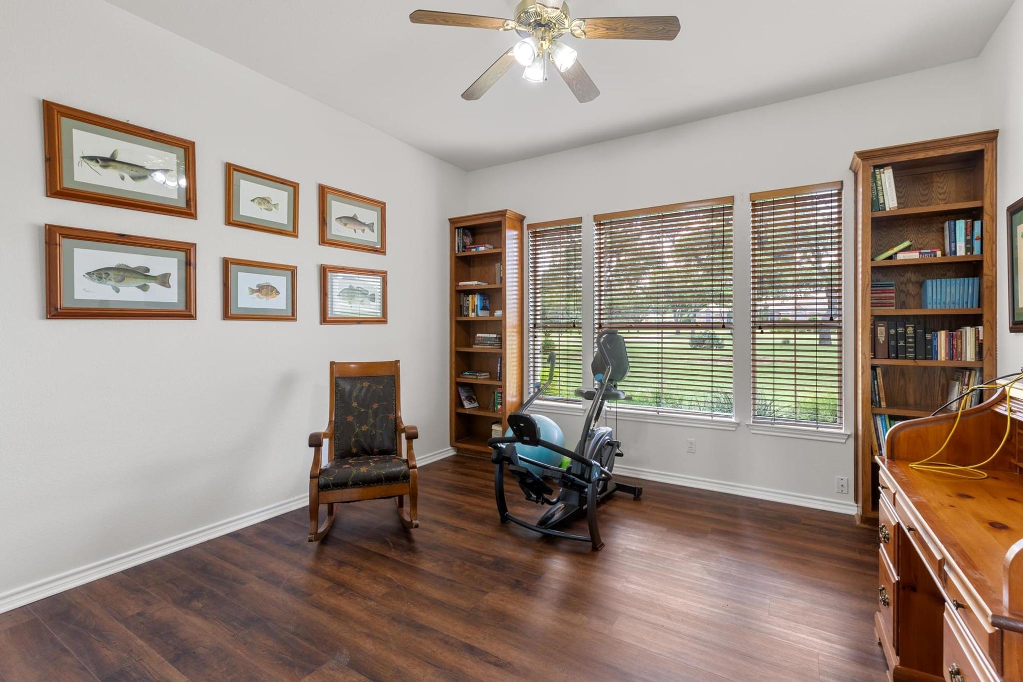 420 Oak Forest Dr, Buda, TX 78610