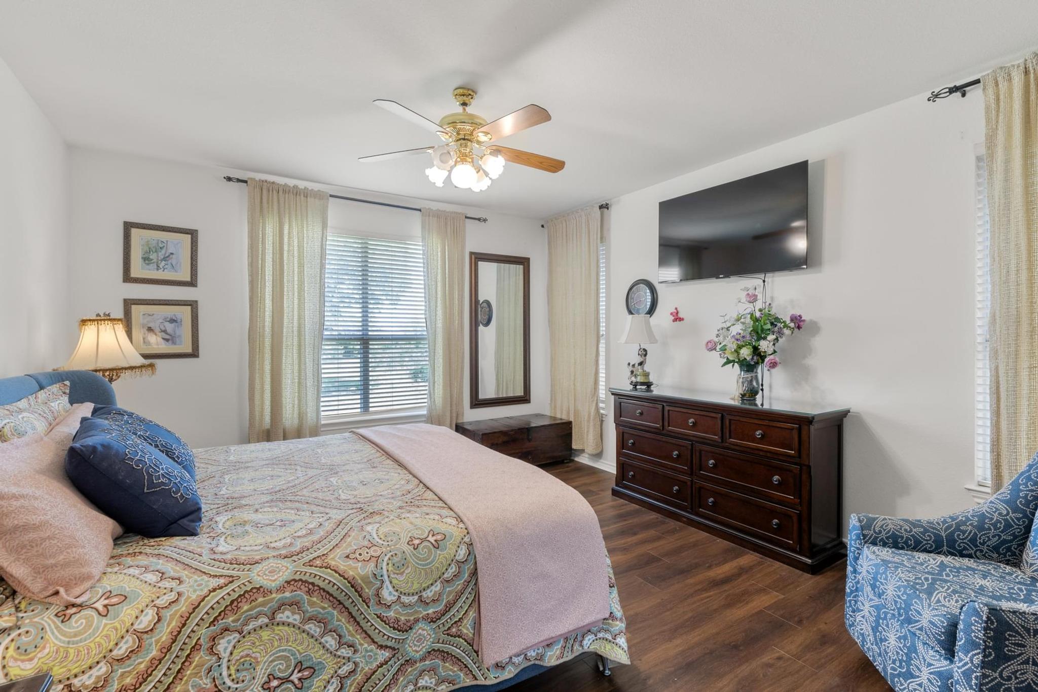 420 Oak Forest Dr, Buda, TX 78610