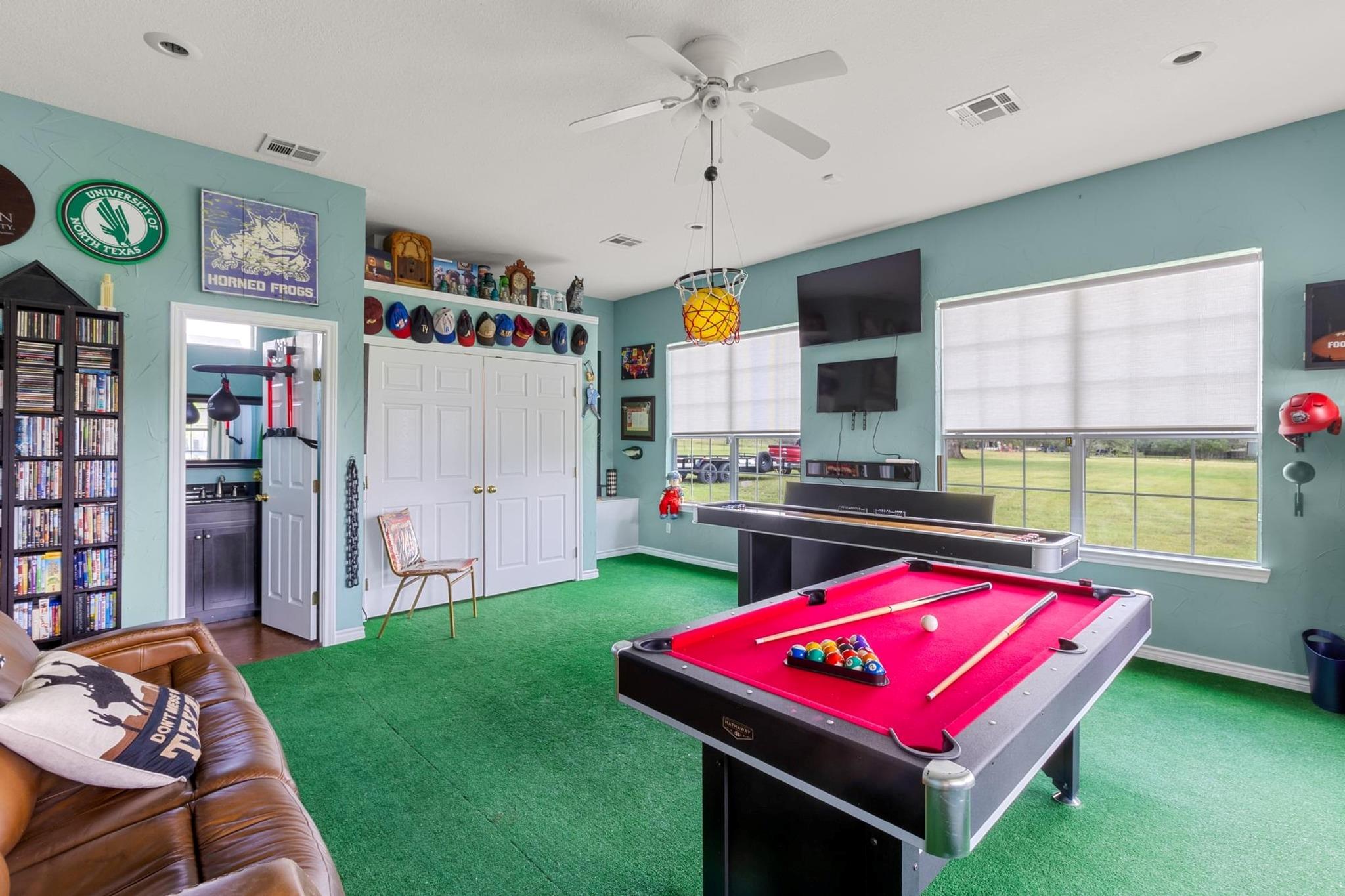 420 Oak Forest Dr, Buda, TX 78610