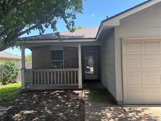 506 Garrett Ct, Hutto, TX 78634