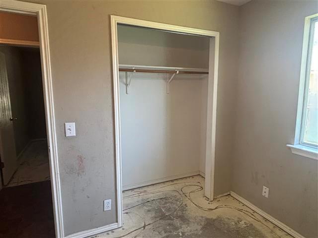 506 Garrett Ct, Hutto, TX 78634