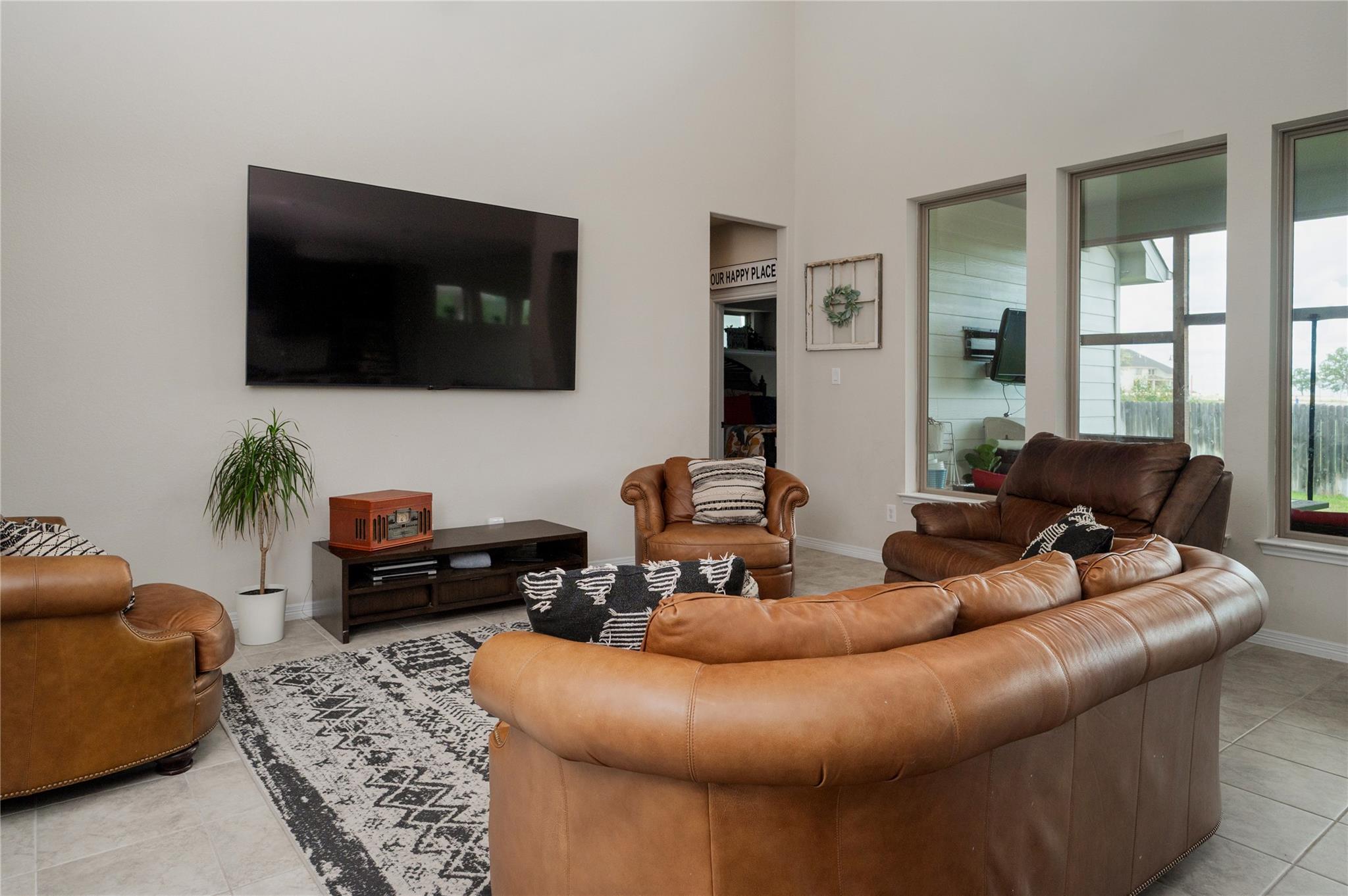 136 Ravello St, Liberty Hill, TX 78642
