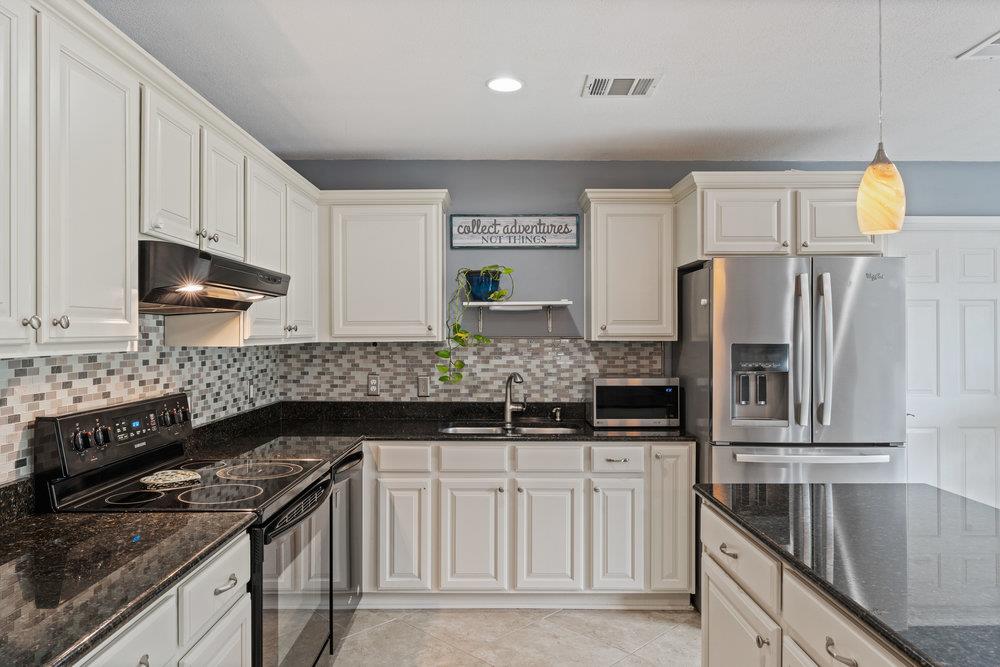 310 Spacious Sky, San Antonio, TX 78260