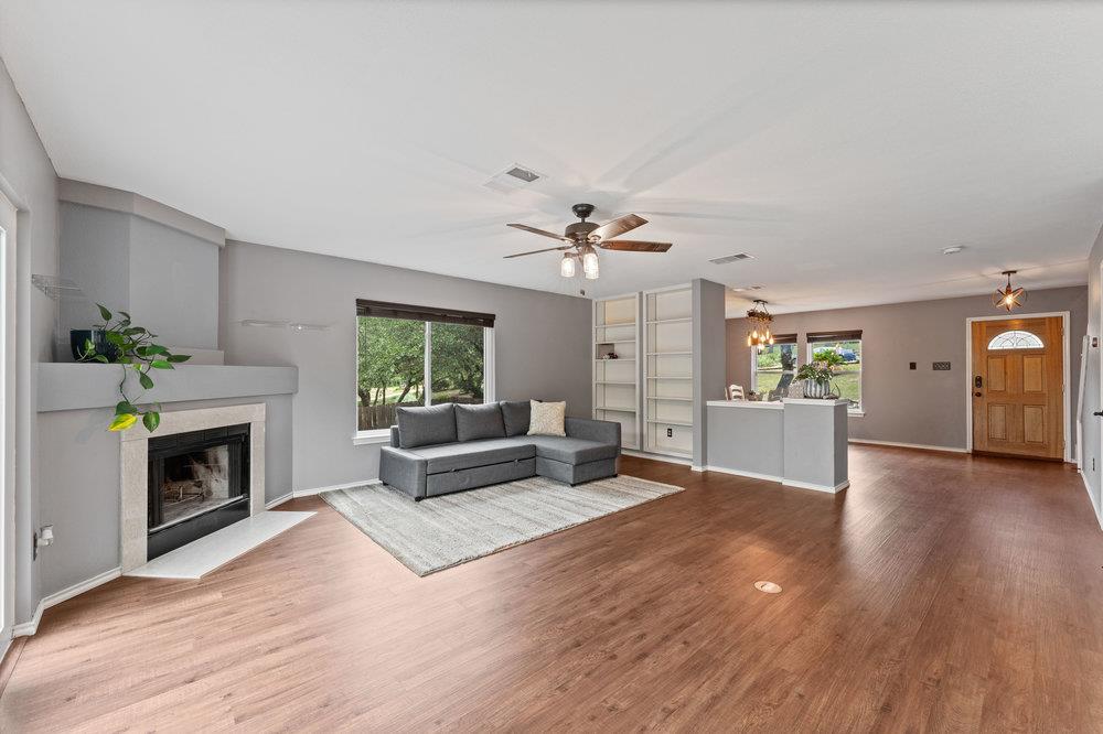 310 Spacious Sky, San Antonio, TX 78260