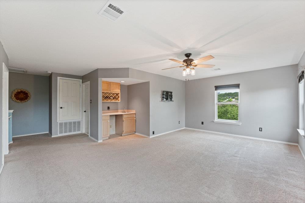310 Spacious Sky, San Antonio, TX 78260