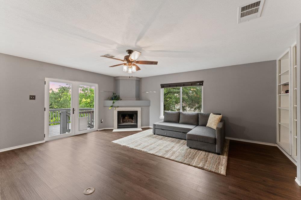310 Spacious Sky, San Antonio, TX 78260