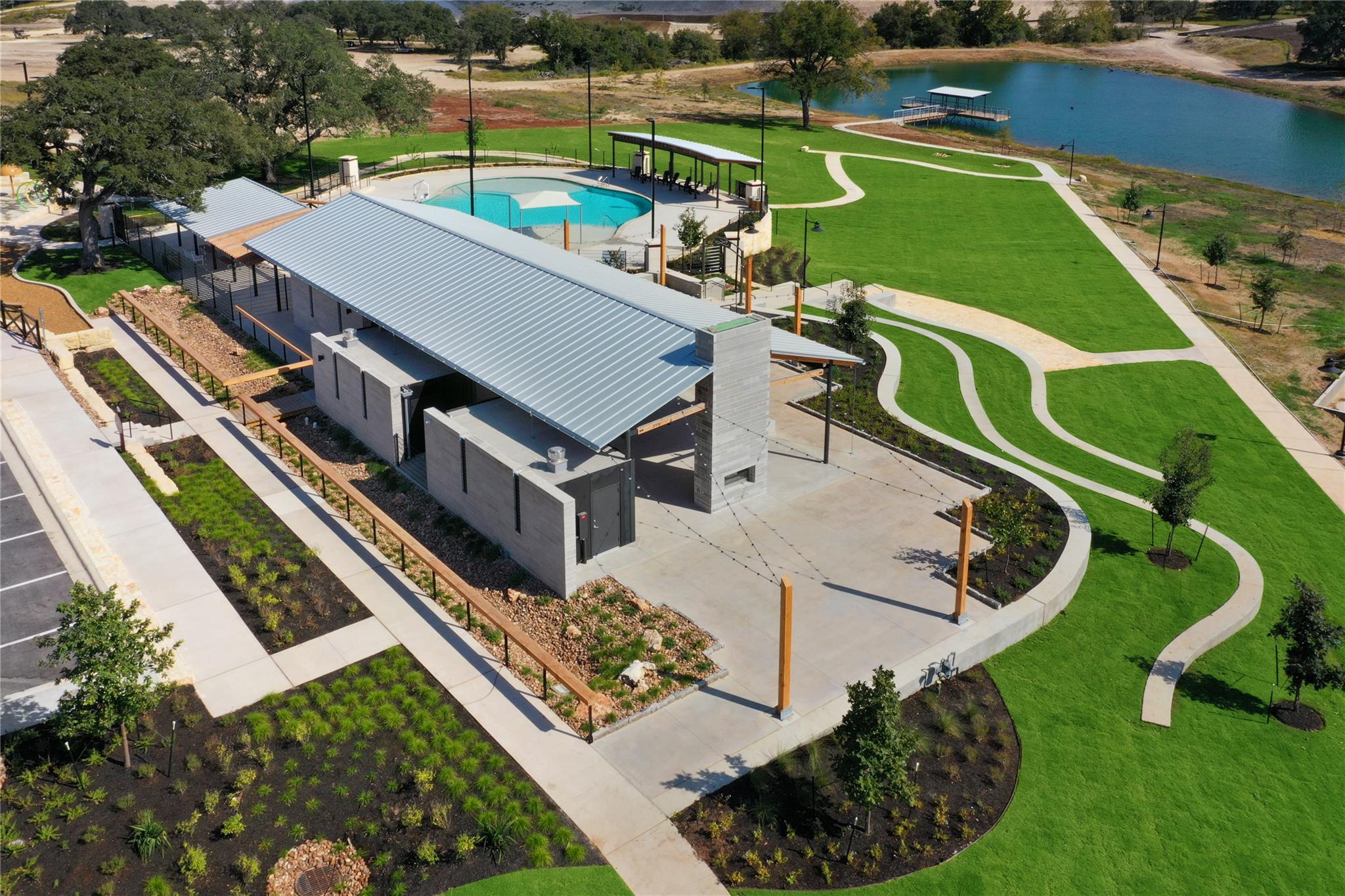 905 South Hemingway Loop, Liberty Hill, TX 78642