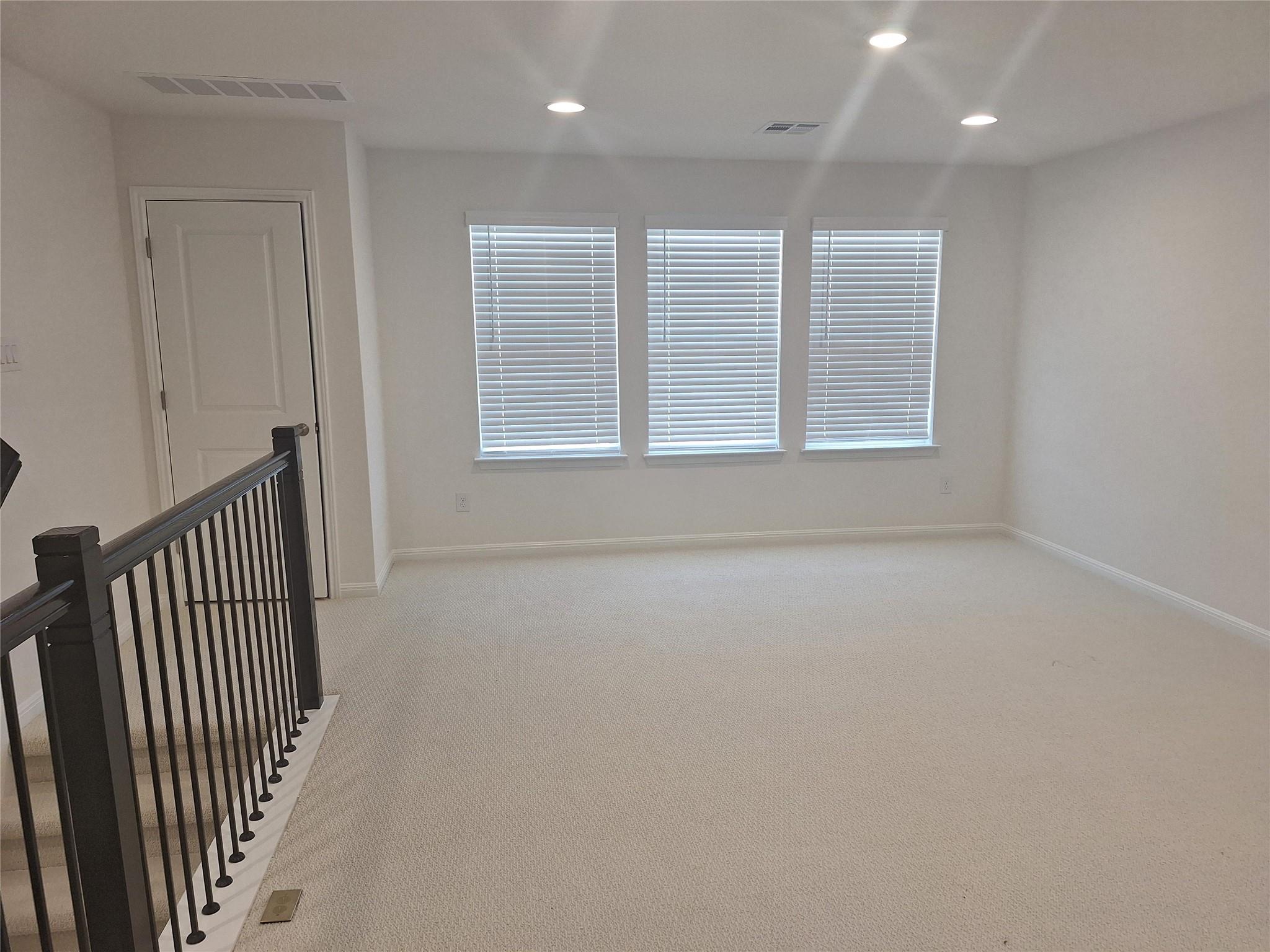 136 Amber Oak Ln, Georgetown, TX 78628